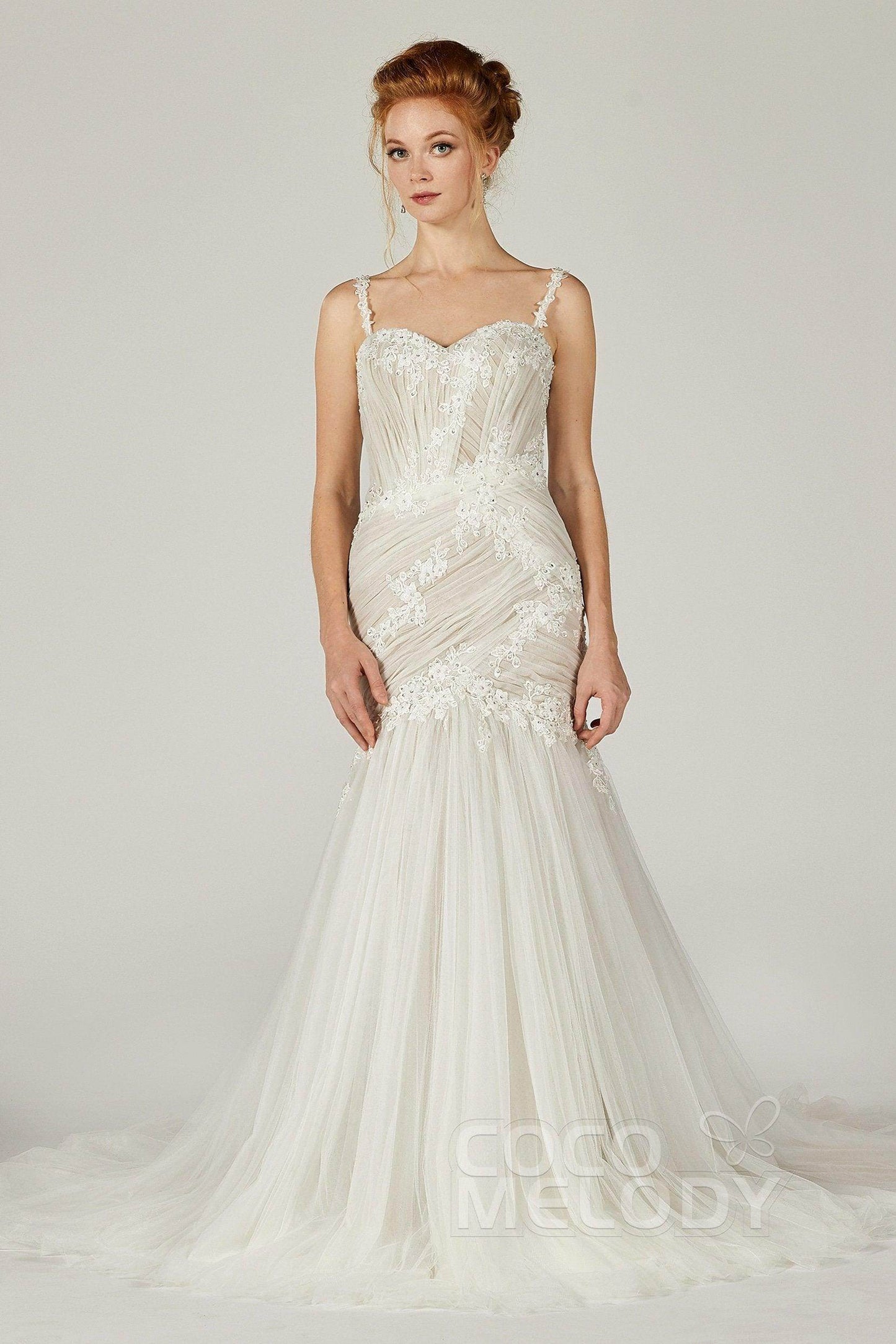 Trumpet-Mermaid Court Train Tulle Wedding Dress CW2132 - COCOMELODY