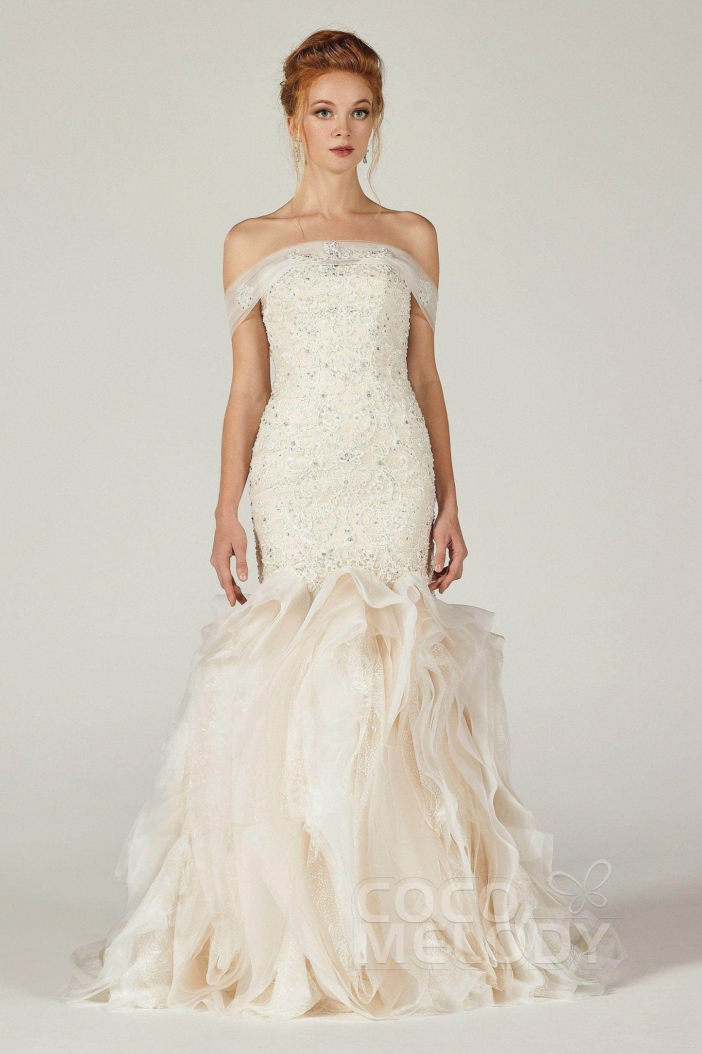 Trumpet-Mermaid Court Train Tulle Satin Wedding Dress CW2133 - COCOMELODY