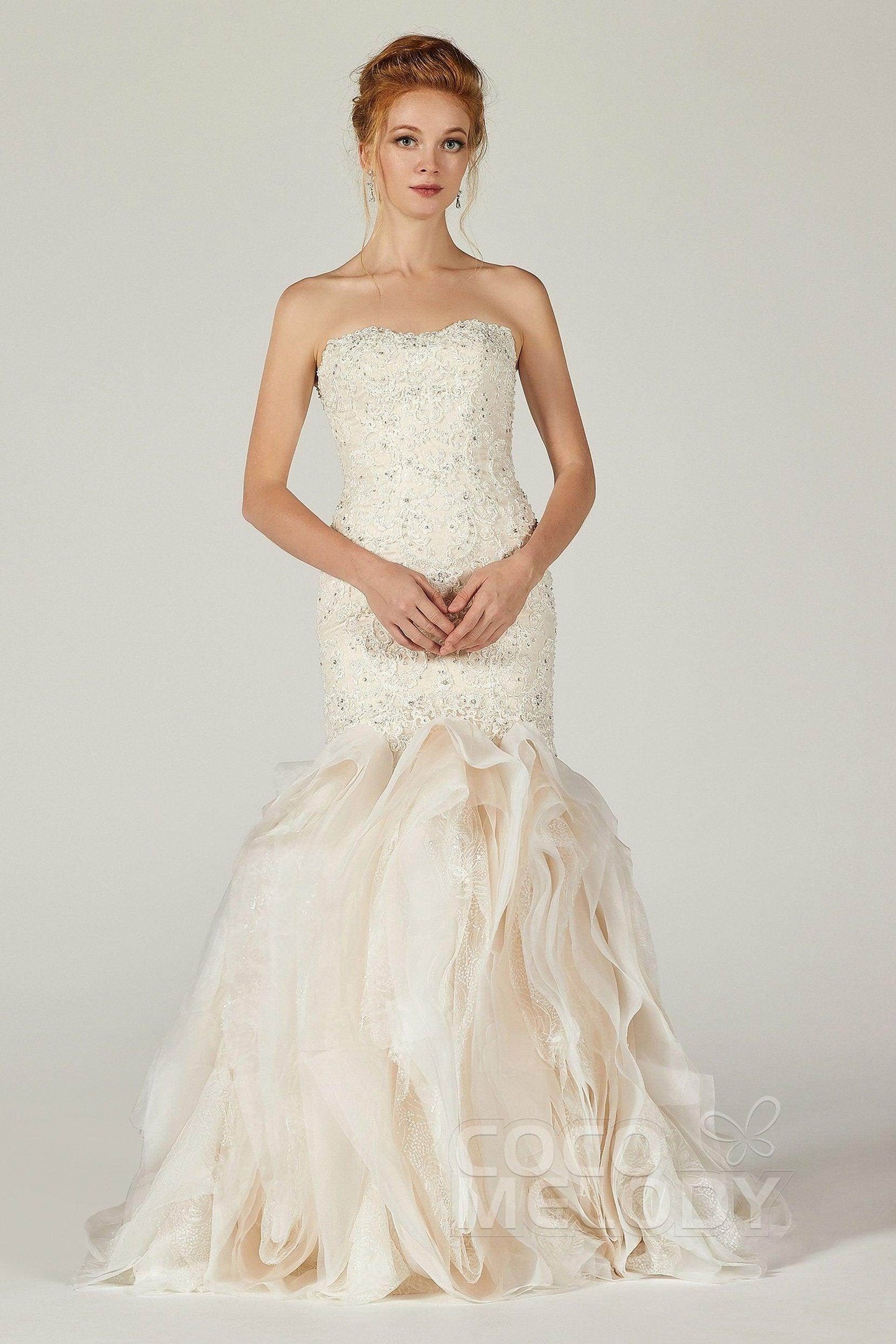 Trumpet-Mermaid Court Train Tulle Satin Wedding Dress CW2133 - COCOMELODY