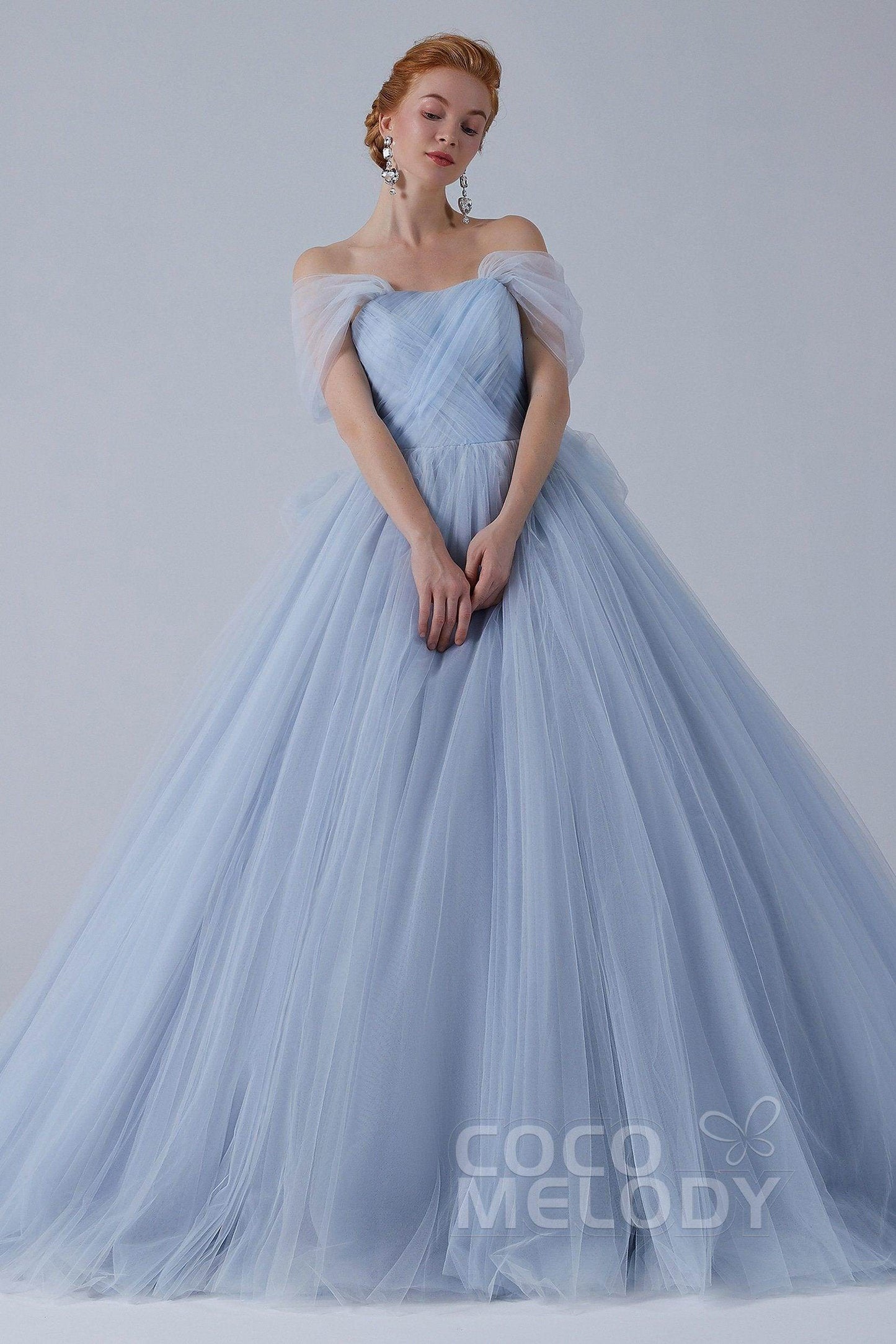 Ball Gown Court Train Tulle Wedding Dress CW2156 - COCOMELODY