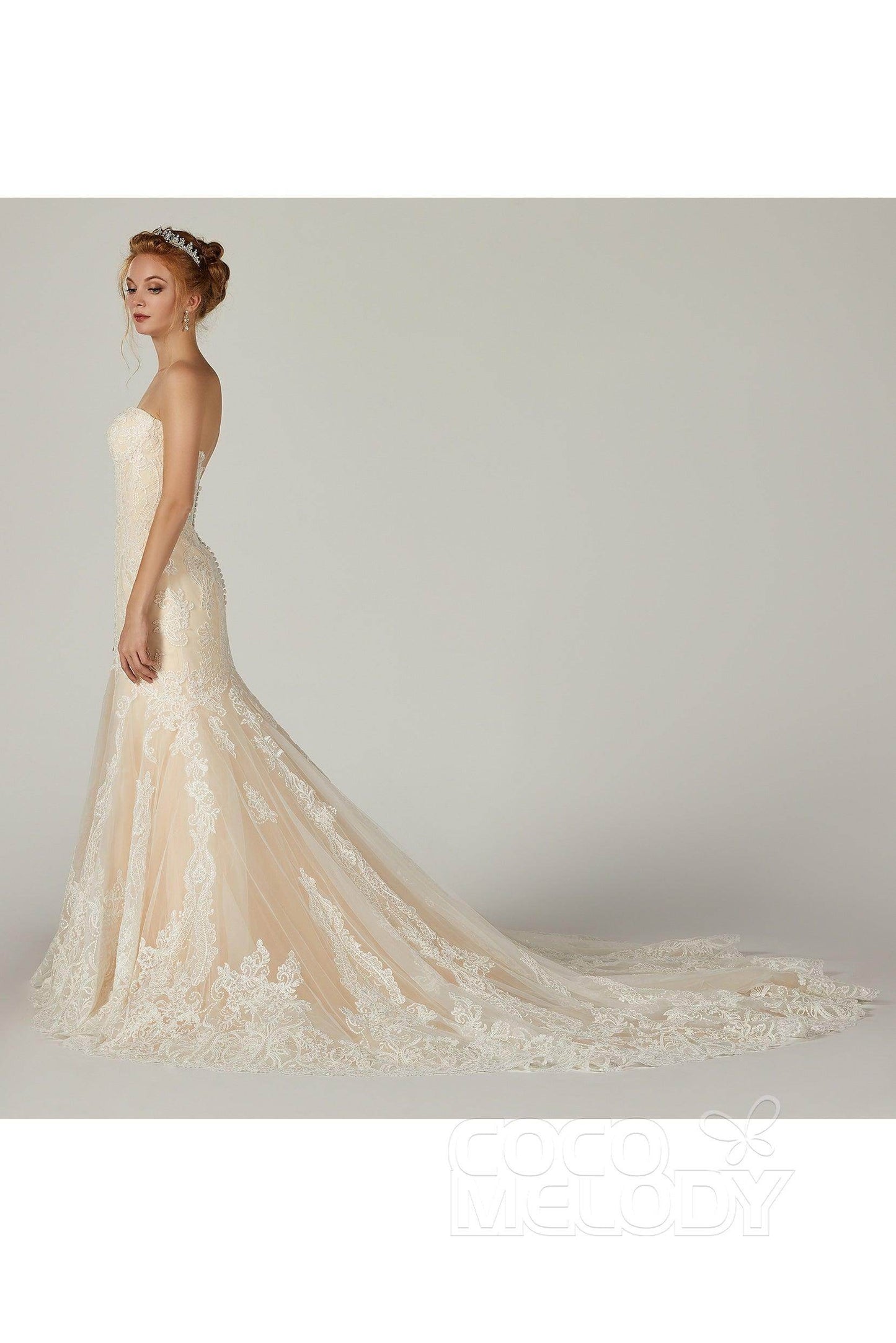Trumpet-Mermaid Chapel Train Tulle Wedding Dress CW2298 - COCOMELODY