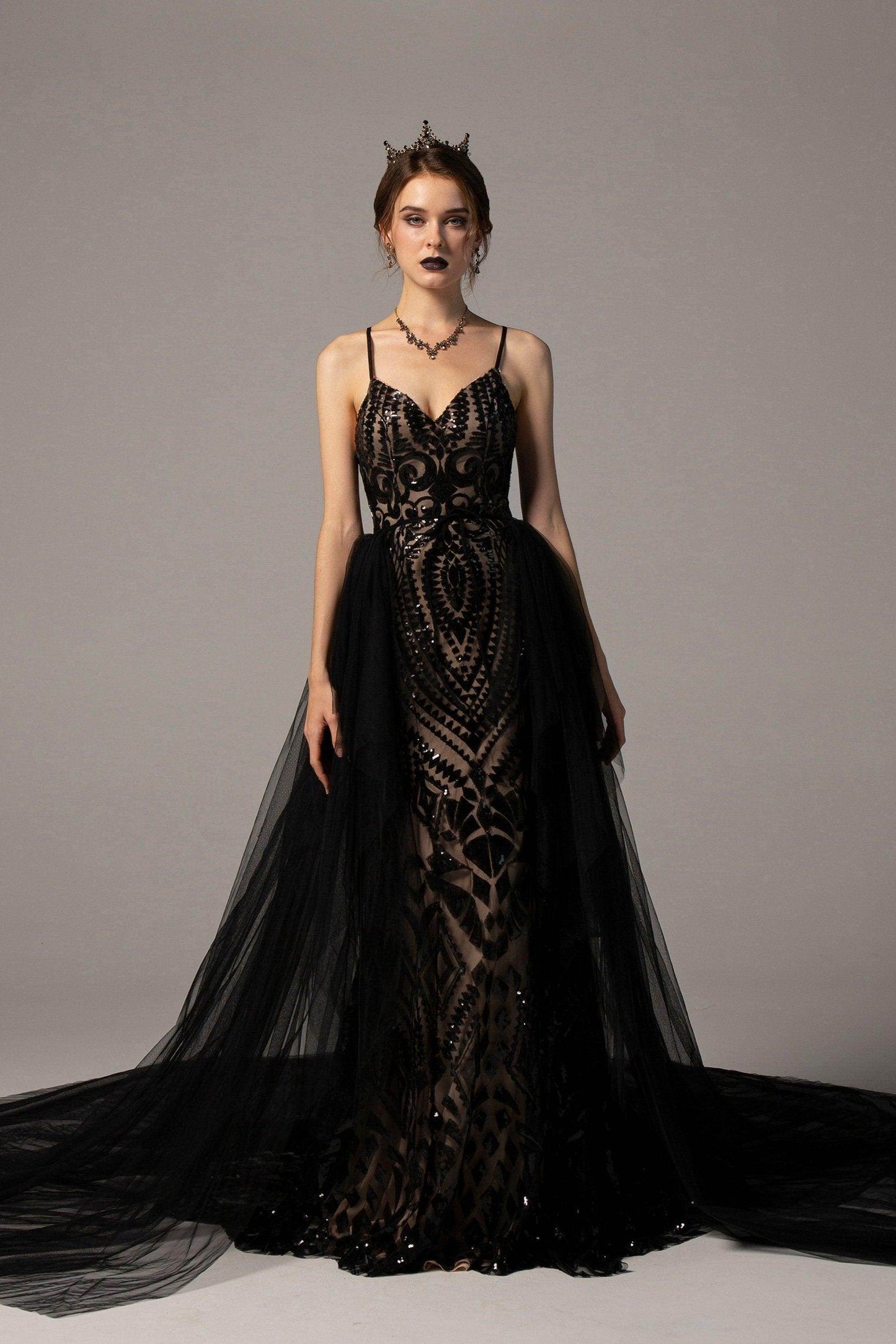 Trumpet-Mermaid Court Train Lace Wedding Dress CW2324 - COCOMELODY