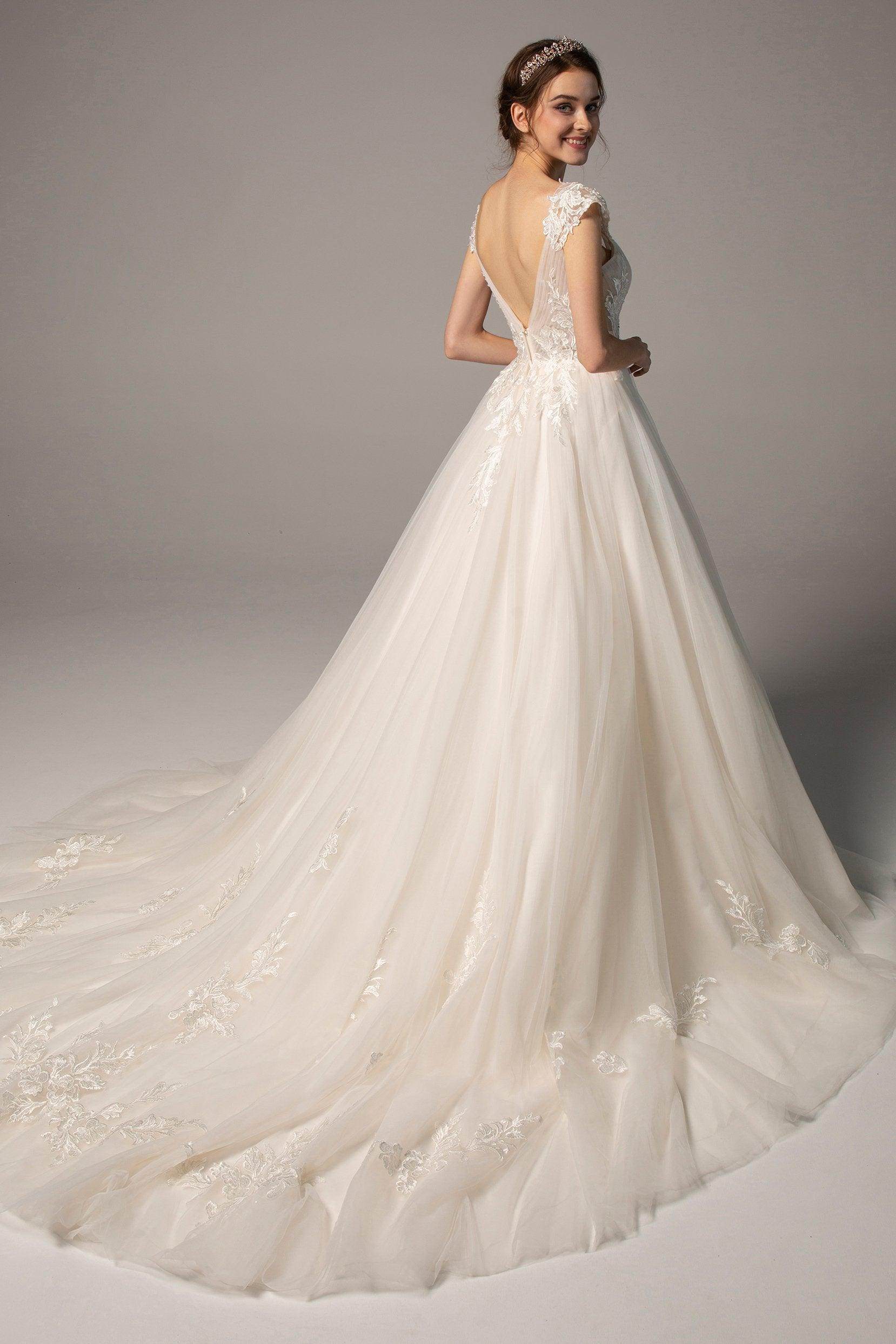 A-Line Court Train Tulle Wedding Dress CW2358 - COCOMELODY