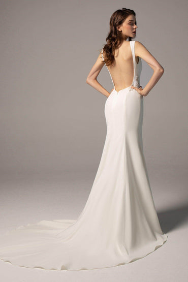 Trumpet-Mermaid Court Train Stretch Satin Wedding Dress CW2363 - COCOMELODY