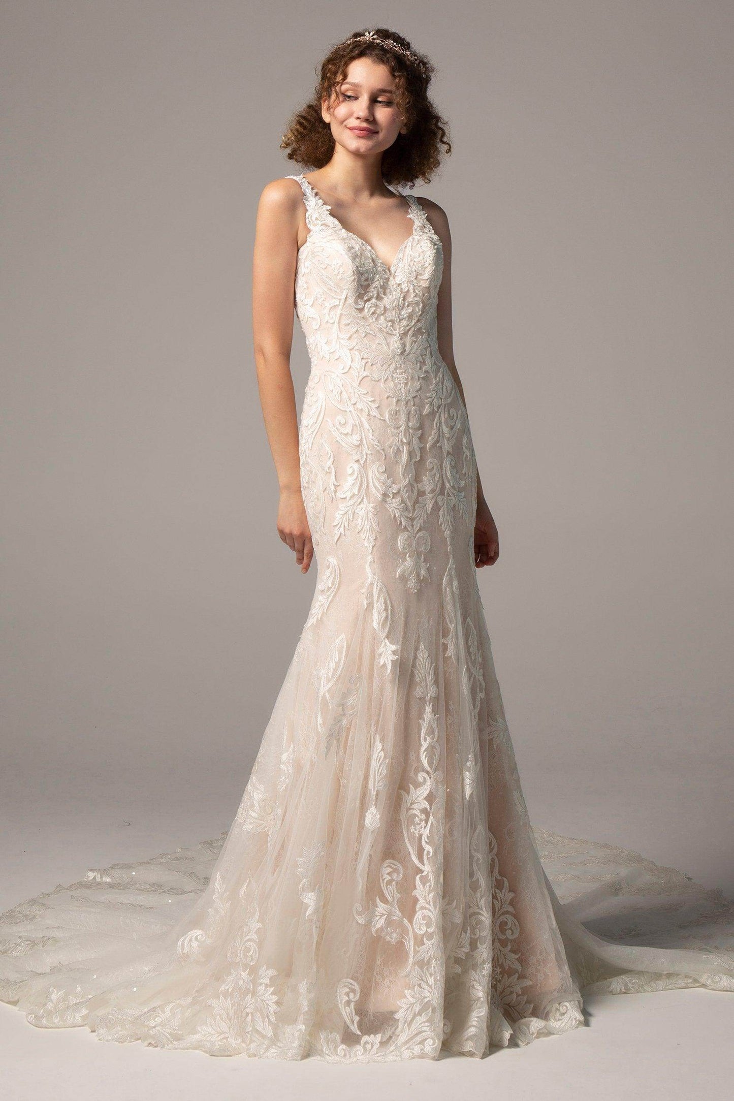 Trumpet-Mermaid Cathedral Train Tulle Wedding Dress CW2375 - COCOMELODY