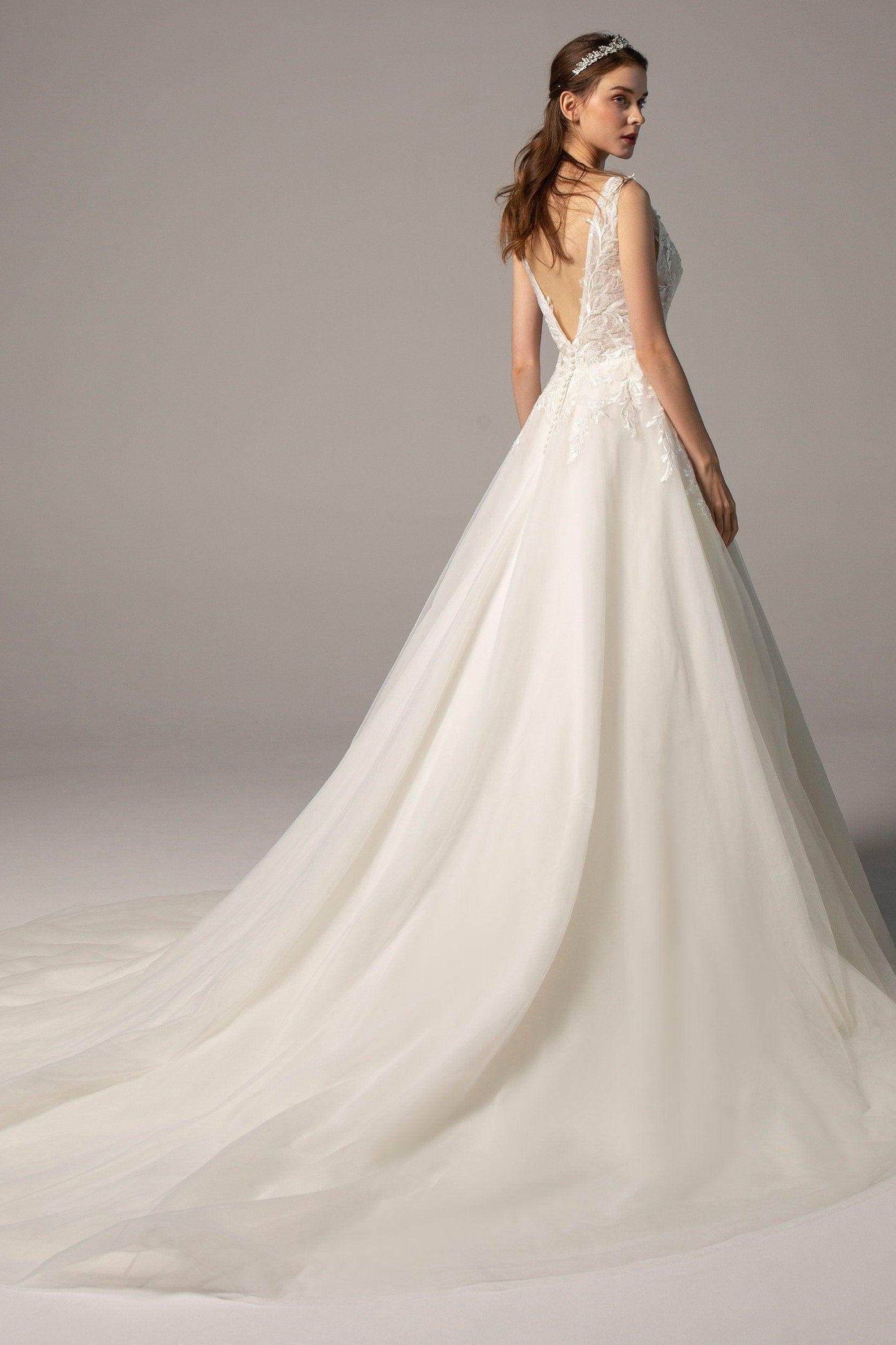A-Line Chapel Train Tulle Wedding Dress CW2379 - COCOMELODY