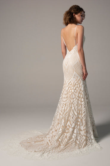 Trumpet-Mermaid Chapel Train Lace Wedding Dress CW2380