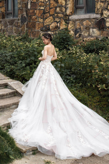 Princess Cathedral Train Tulle Wedding Dress CW2387 - COCOMELODY