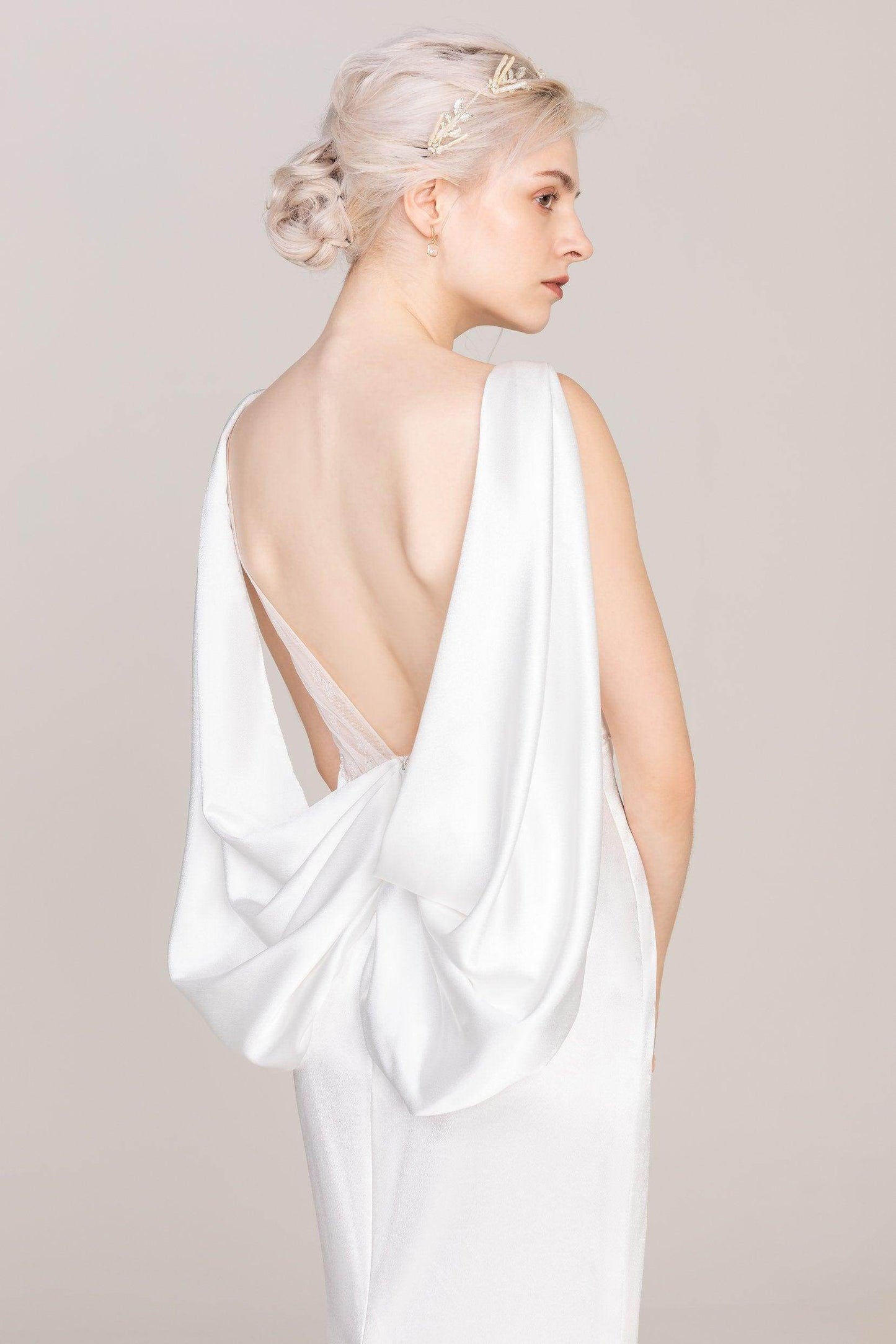 Trumpet-Mermaid Court Train Satin Wedding Dress CW2414 - COCOMELODY