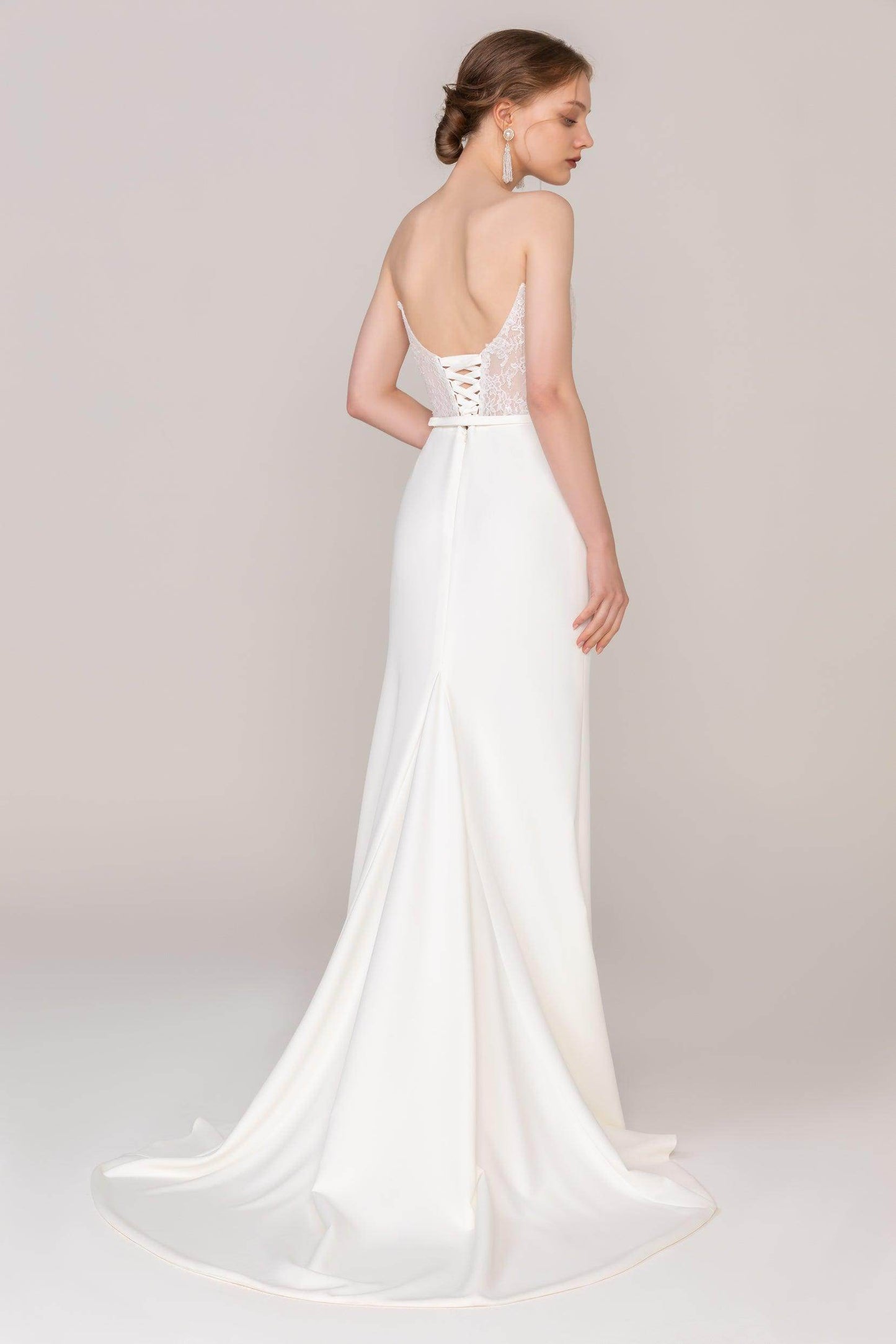 A-Line Court Train Tulle Lace Elastic Wedding Dress CW2466 - COCOMELODY