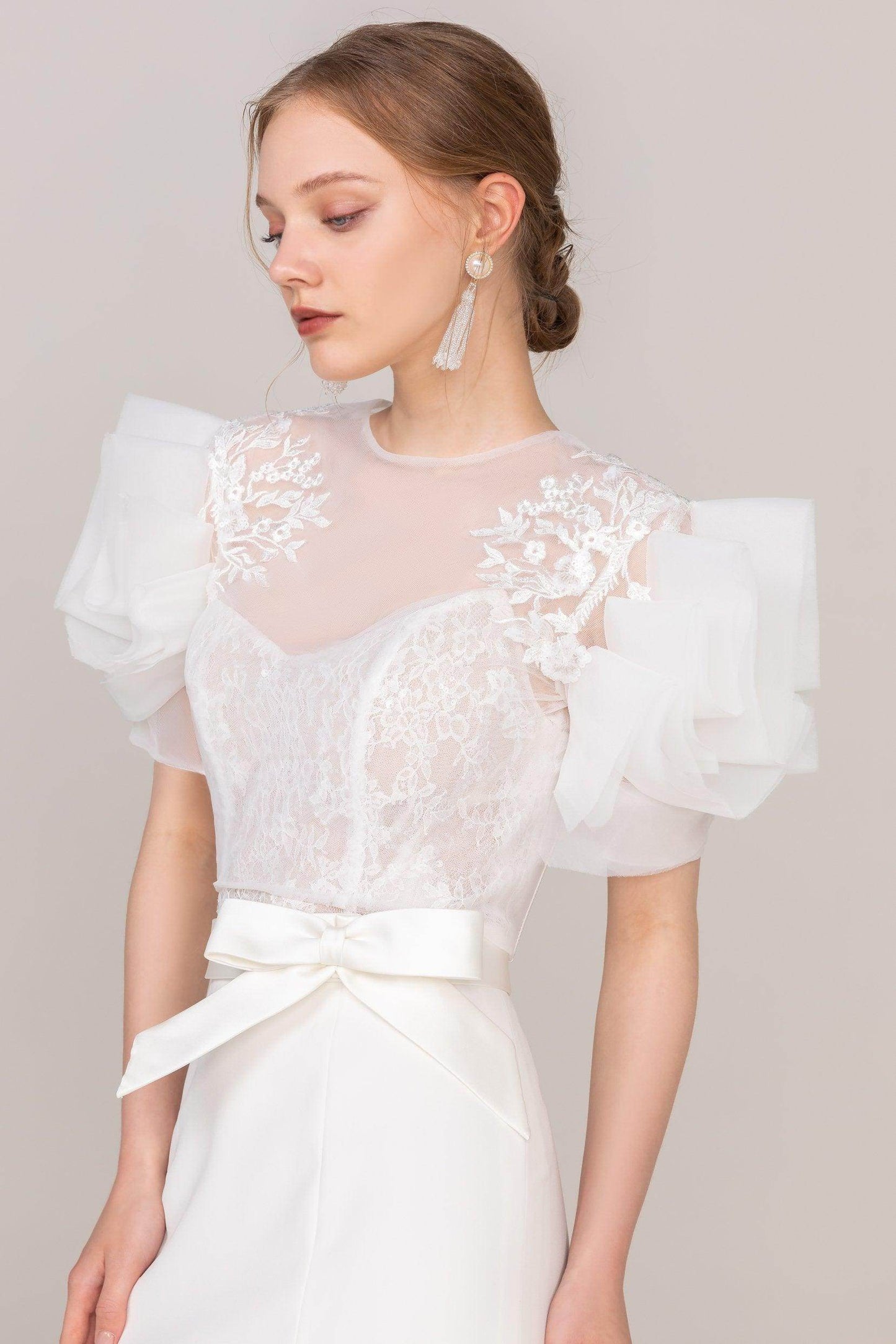 Trumpet-Mermaid Sweep Train Tulle Lace Wedding Dress CW2468 - COCOMELODY