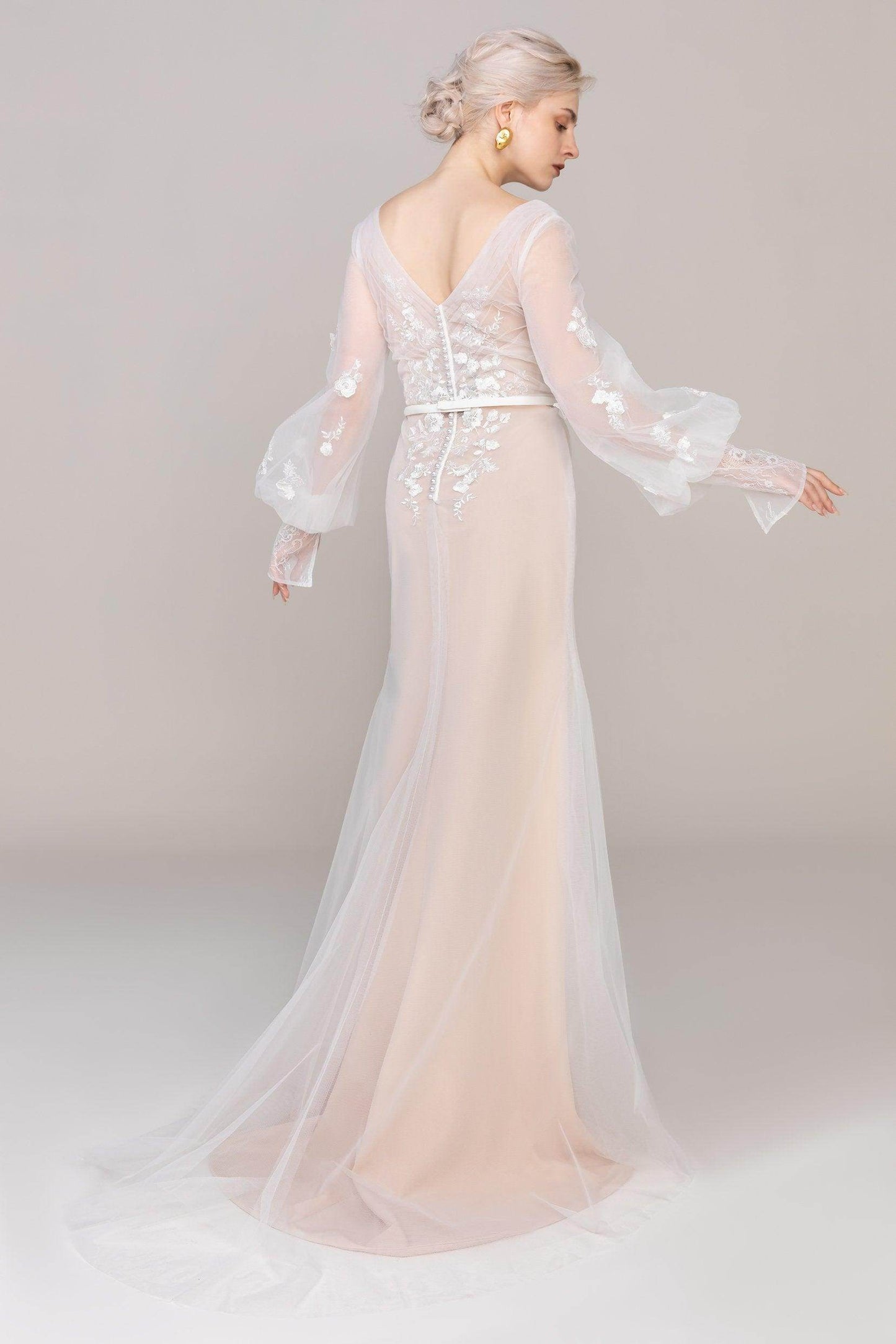 Trumpet Sweep-Brush Train Tulle Elastic Cloth Wedding Dress CW2485 - COCOMELODY