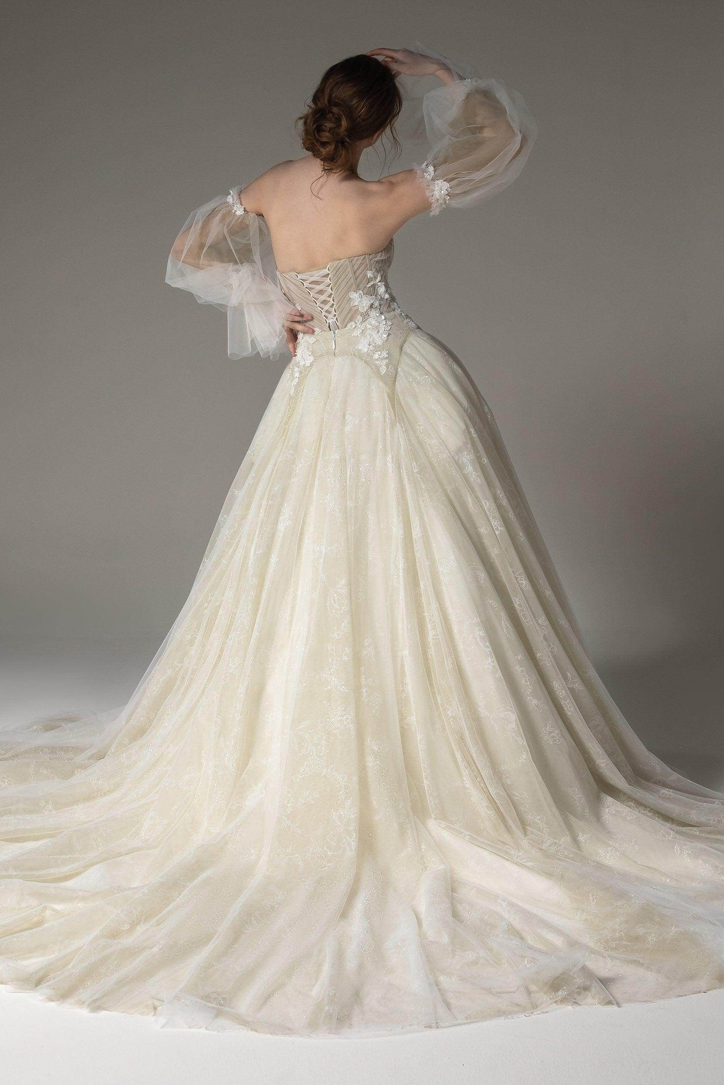 A-Line Chapel Train Tulle Wedding Dress CW2507 - COCOMELODY