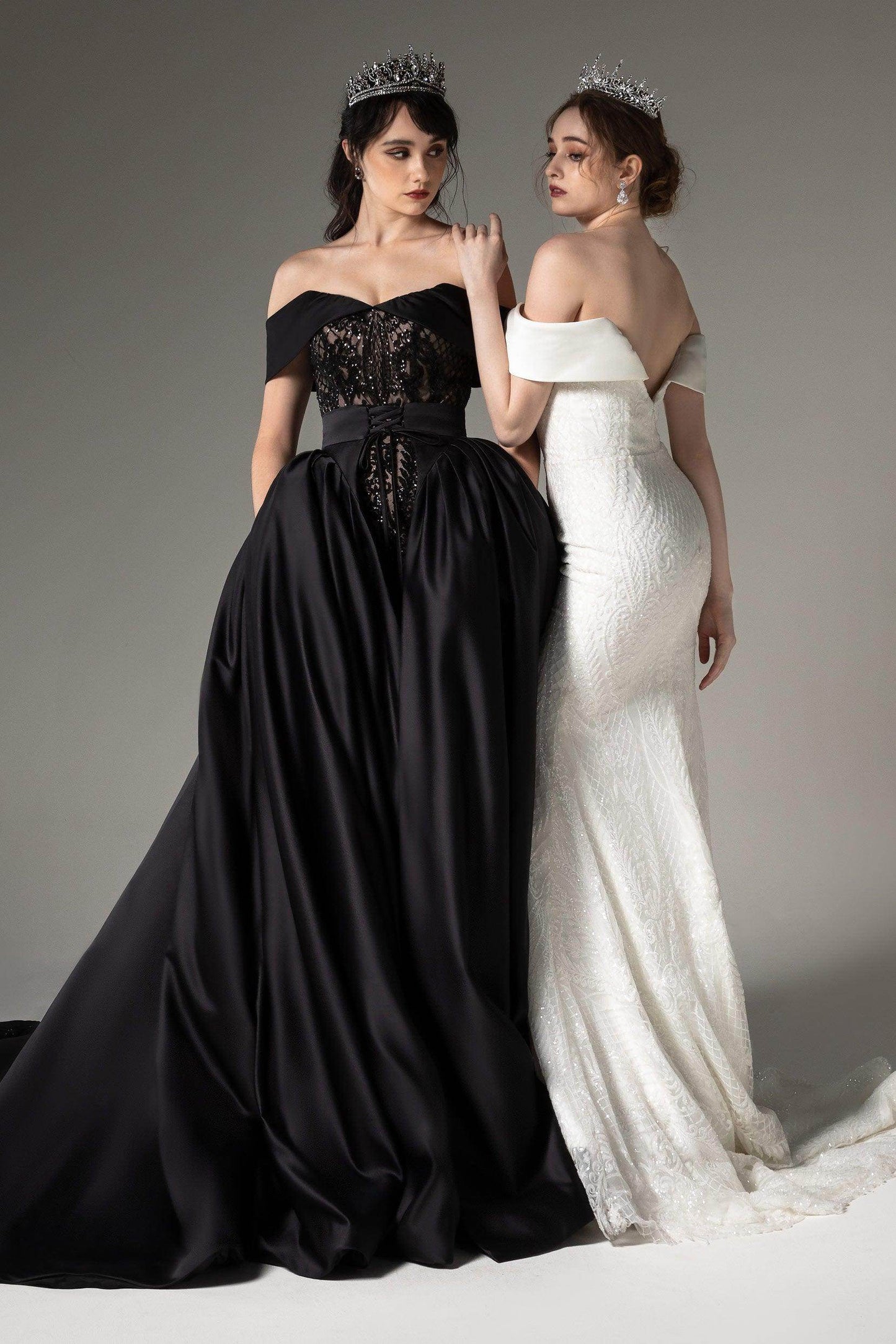 Trumpet-Mermaid Court Train Sequins Wedding Dress CW2527 - COCOMELODY
