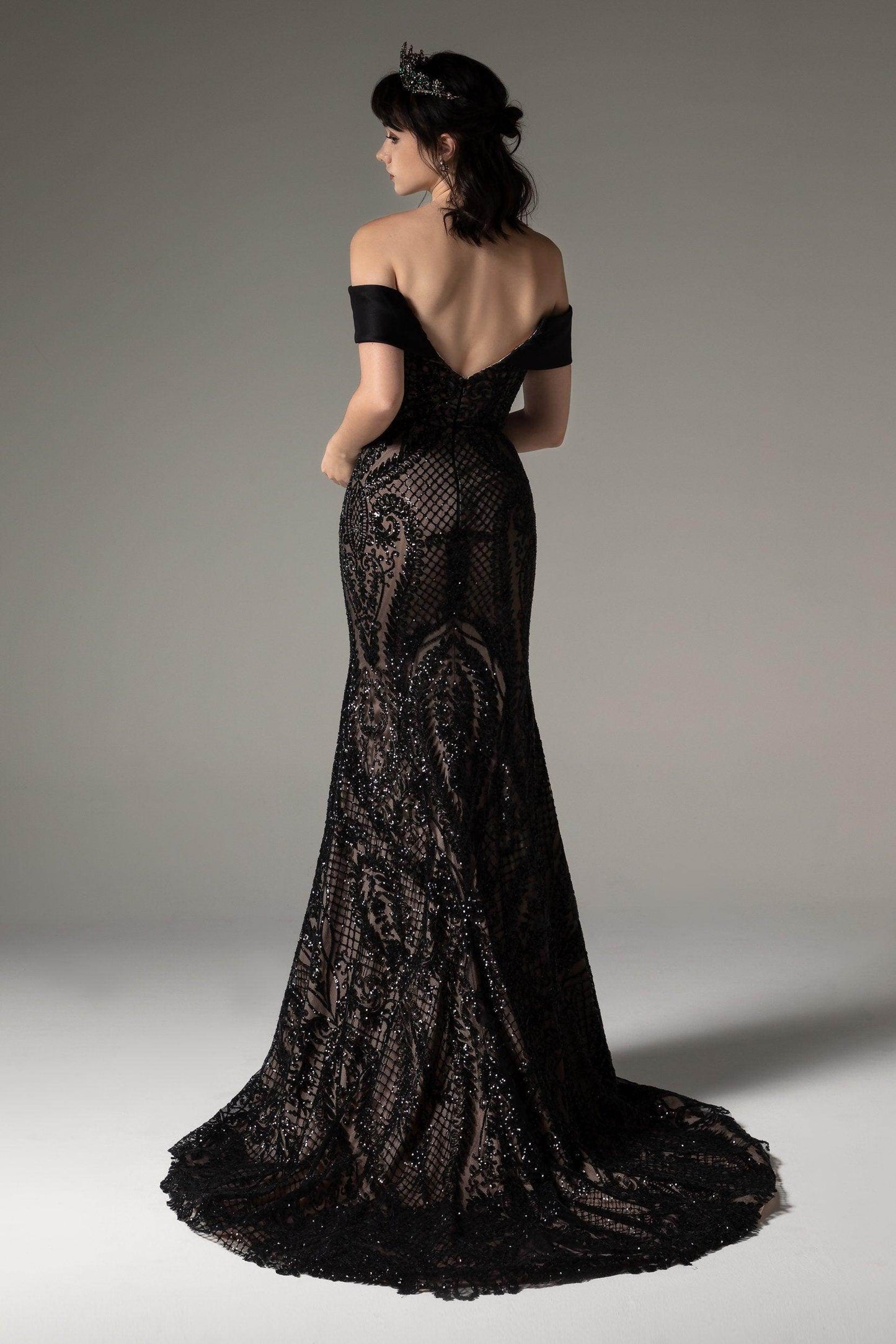 Trumpet-Mermaid Court Train Sequins Wedding Dress CW2528 - COCOMELODY