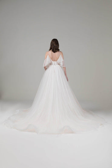 A-Line Chapel Train Tulle Wedding Dress CW2540 - COCOMELODY