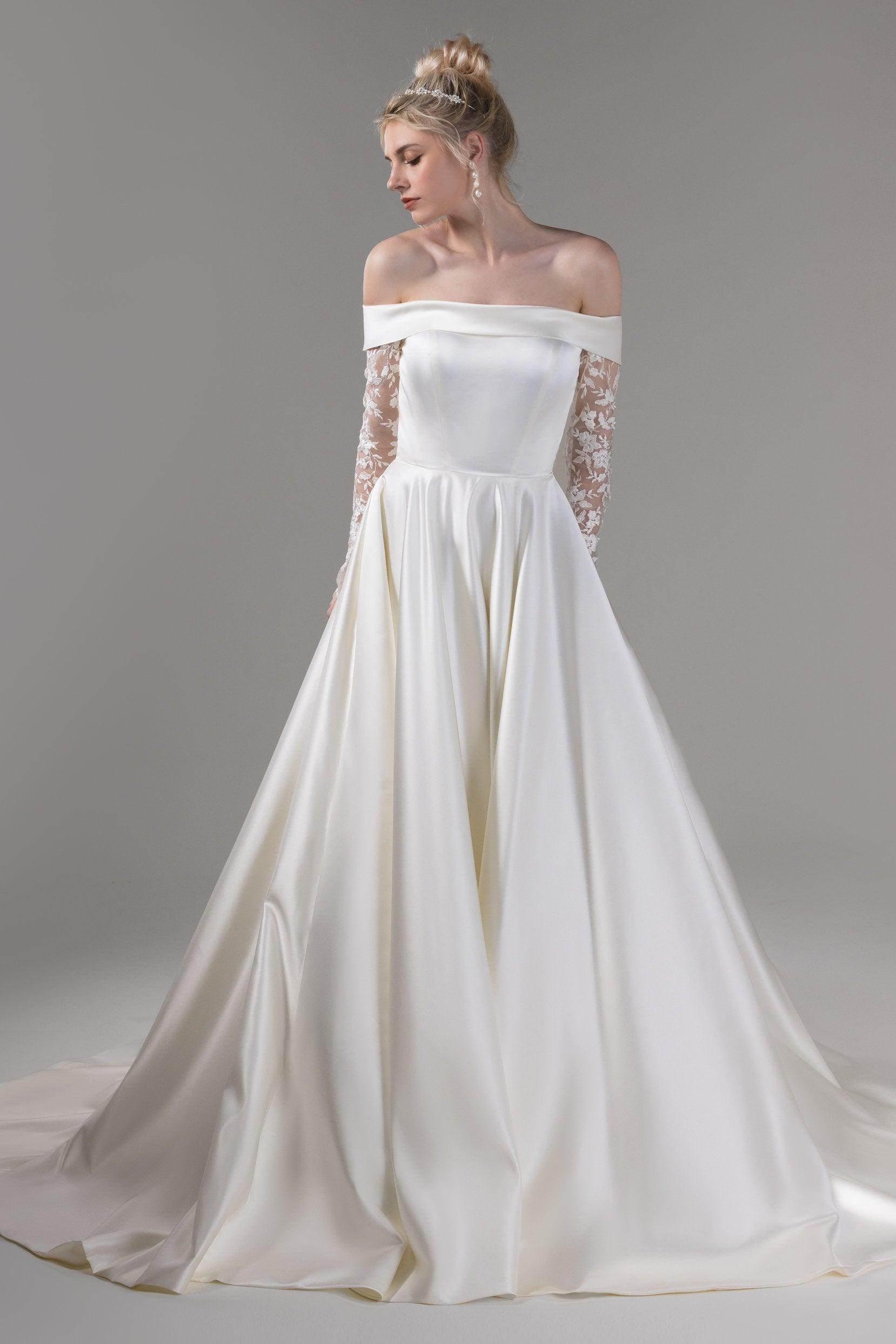 A-line Off-Shoulder Court Train Vintage-Inspired Wedding Dress COCOMELODY CW2655, 25 Days / Black / US2-UK4-EUR32 A-line Off-Shoulder Court Train Vintage-Inspired Wedding Dress COCOMELODY CW2655, 25 Days / Black / US2-UK4-EUR32