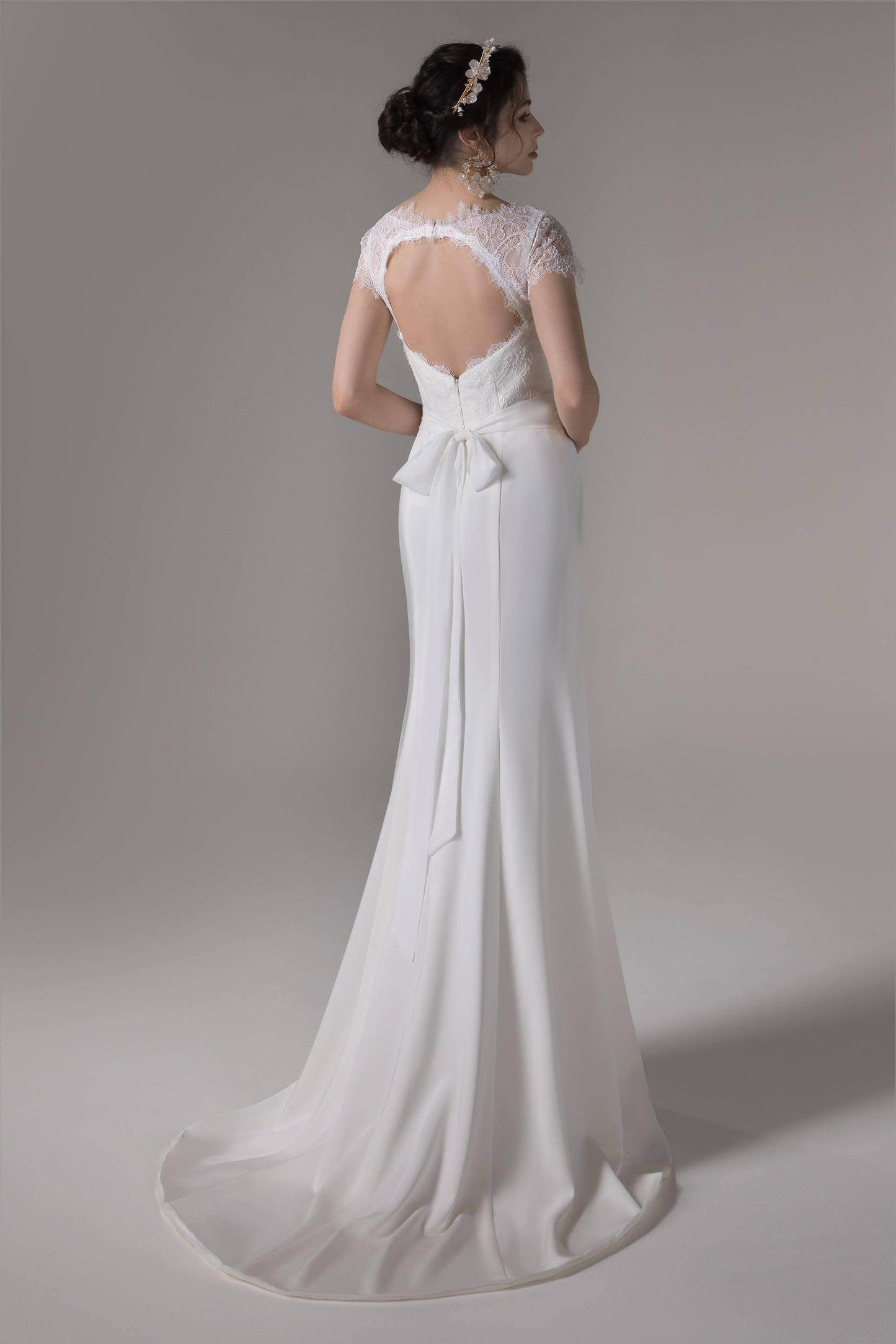 Sheath Sweep-Brush Train Elastic Cloth Wedding Dress CW2657 - COCOMELODY