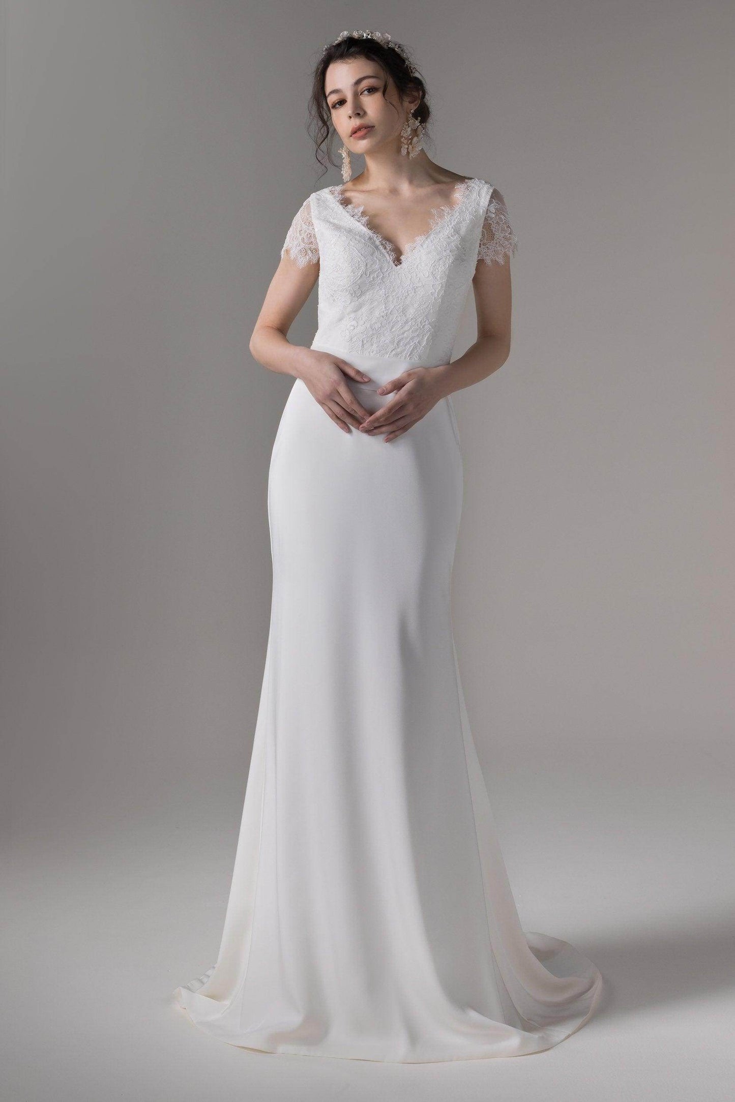 Sheath Sweep-Brush Train Elastic Cloth Wedding Dress CW2657 - COCOMELODY