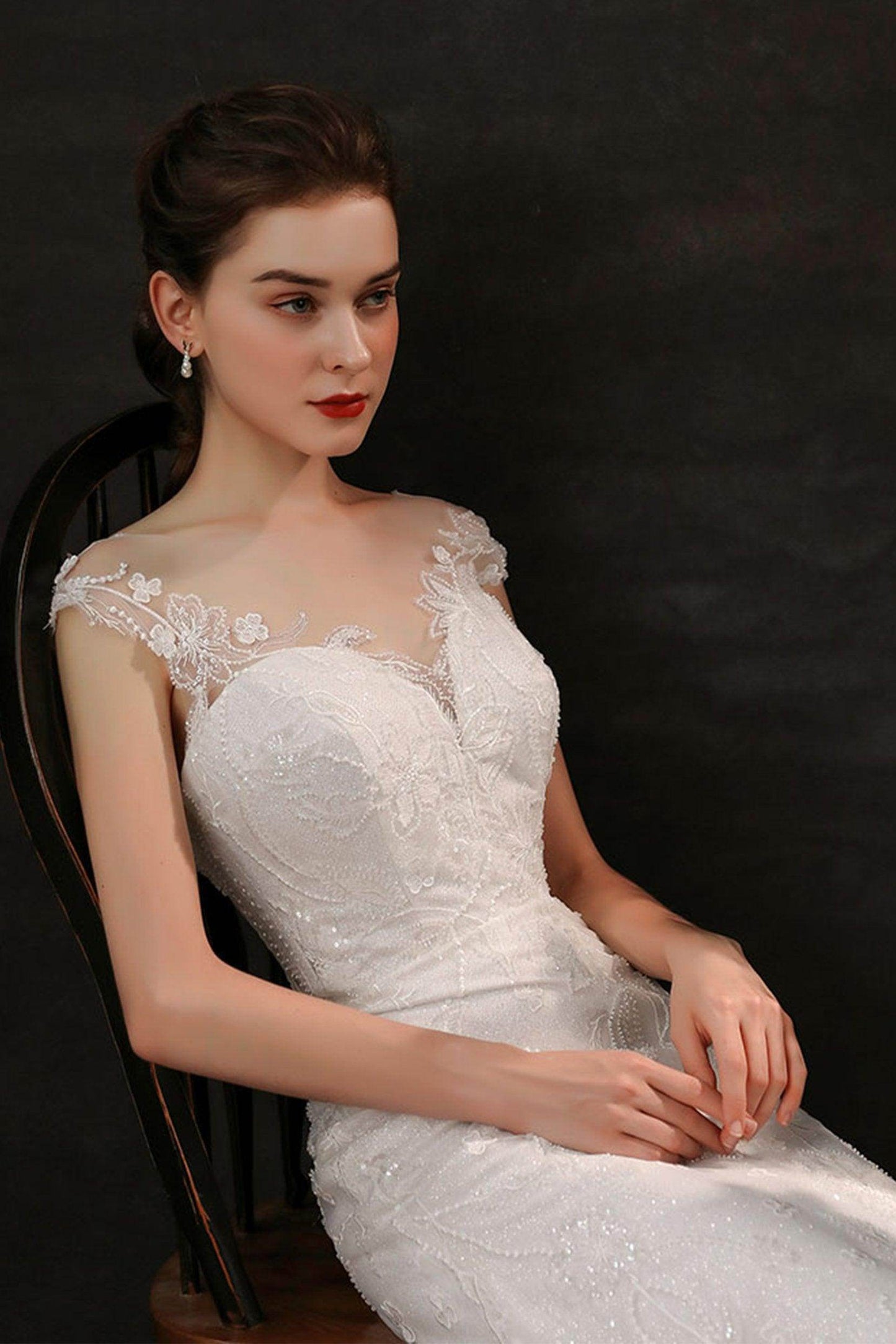 Sheath Sweep-Brush Train Lace Tulle Wedding Dress CW2700 - COCOMELODY