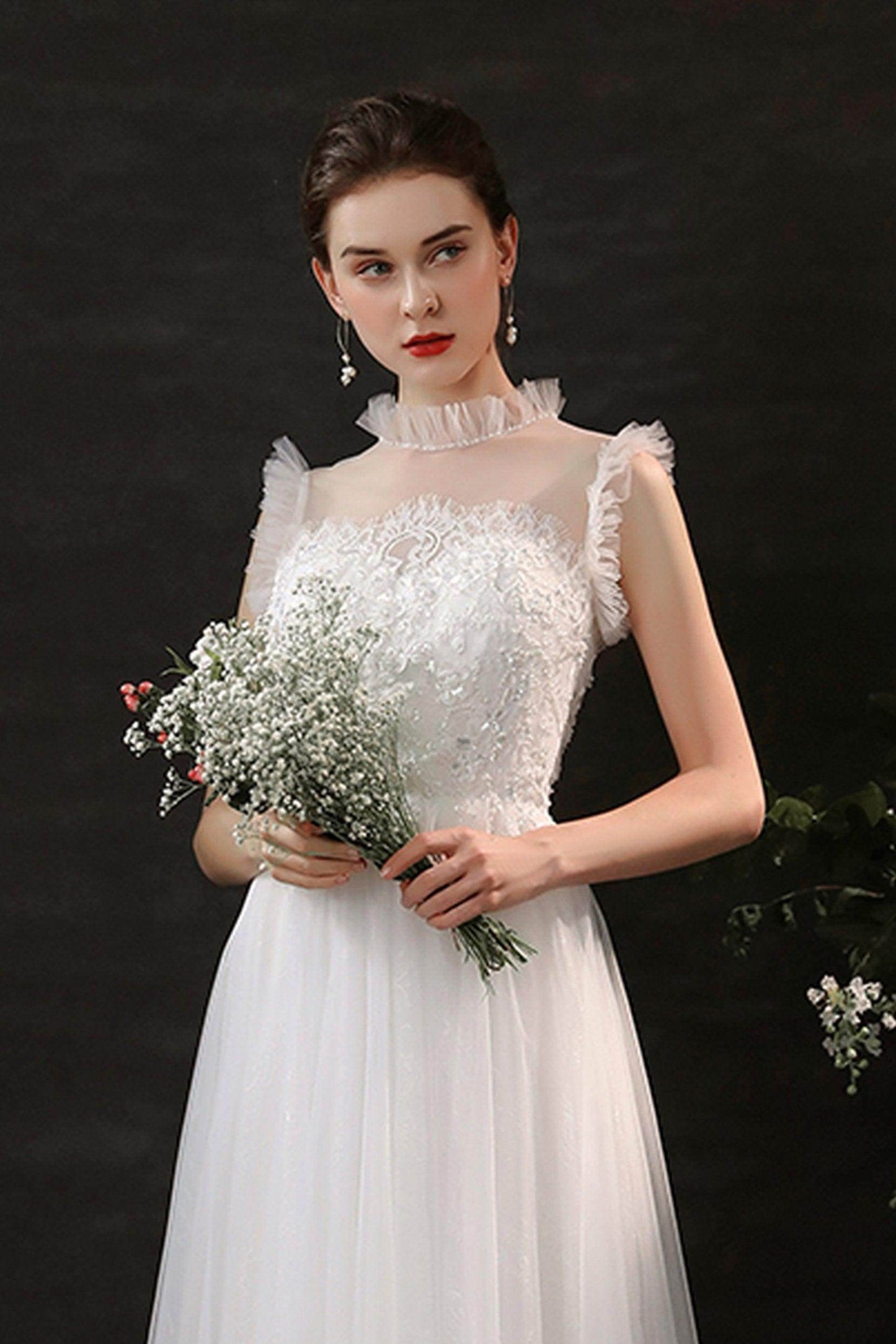 A-Line Sweep-Brush Train Lace Tulle Wedding Dress CW2701 - COCOMELODY