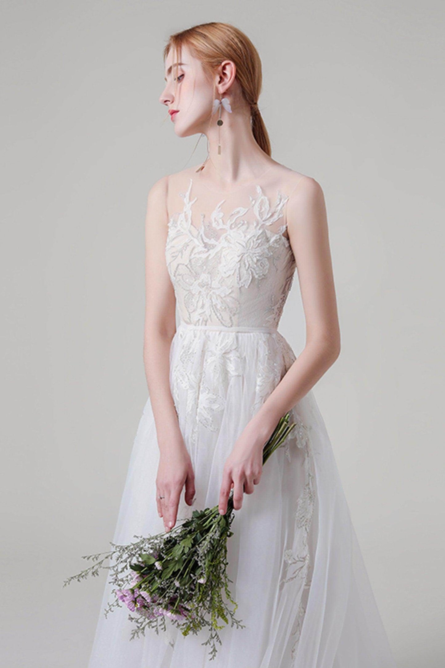 A-Line Sweep-Brush Train Lace Tulle Wedding Dress CW2704 - COCOMELODY