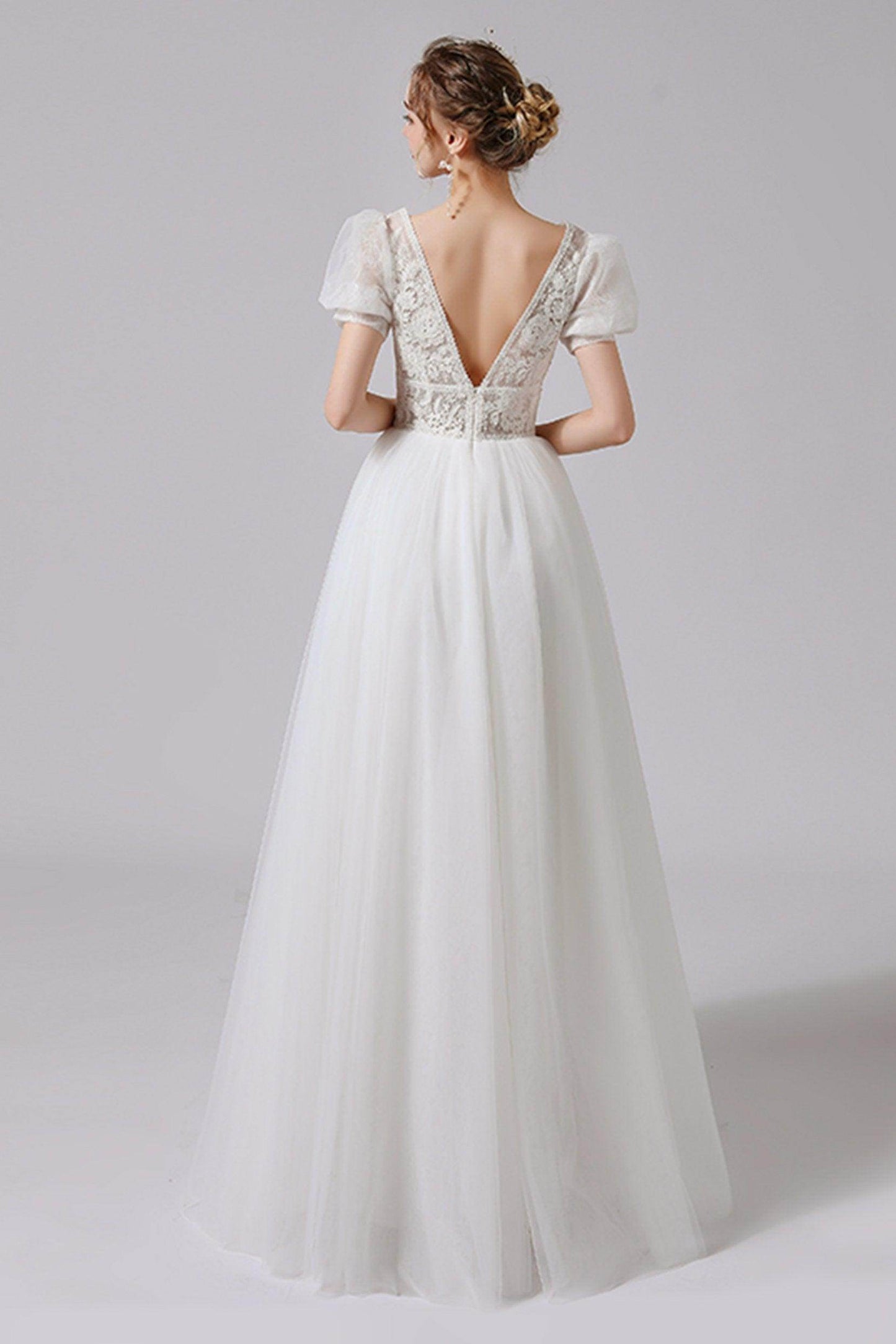 A-Line Floor Length Lace Tulle Wedding Dress CW2707 - COCOMELODY