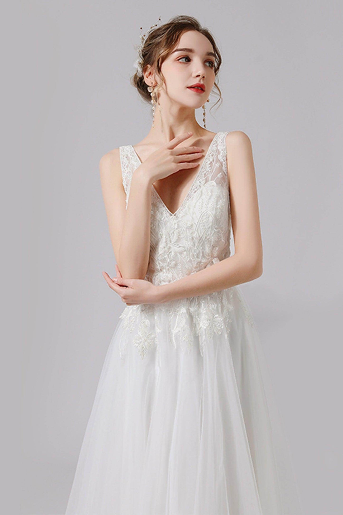 A-Line Sweep-Brush Train Lace Tulle Wedding Dress CW2723 - COCOMELODY