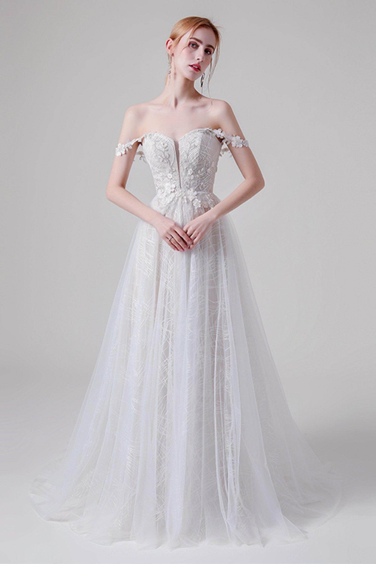 A-Line Sweep-Brush Train Lace Tulle Wedding Dress CW2741 - COCOMELODY