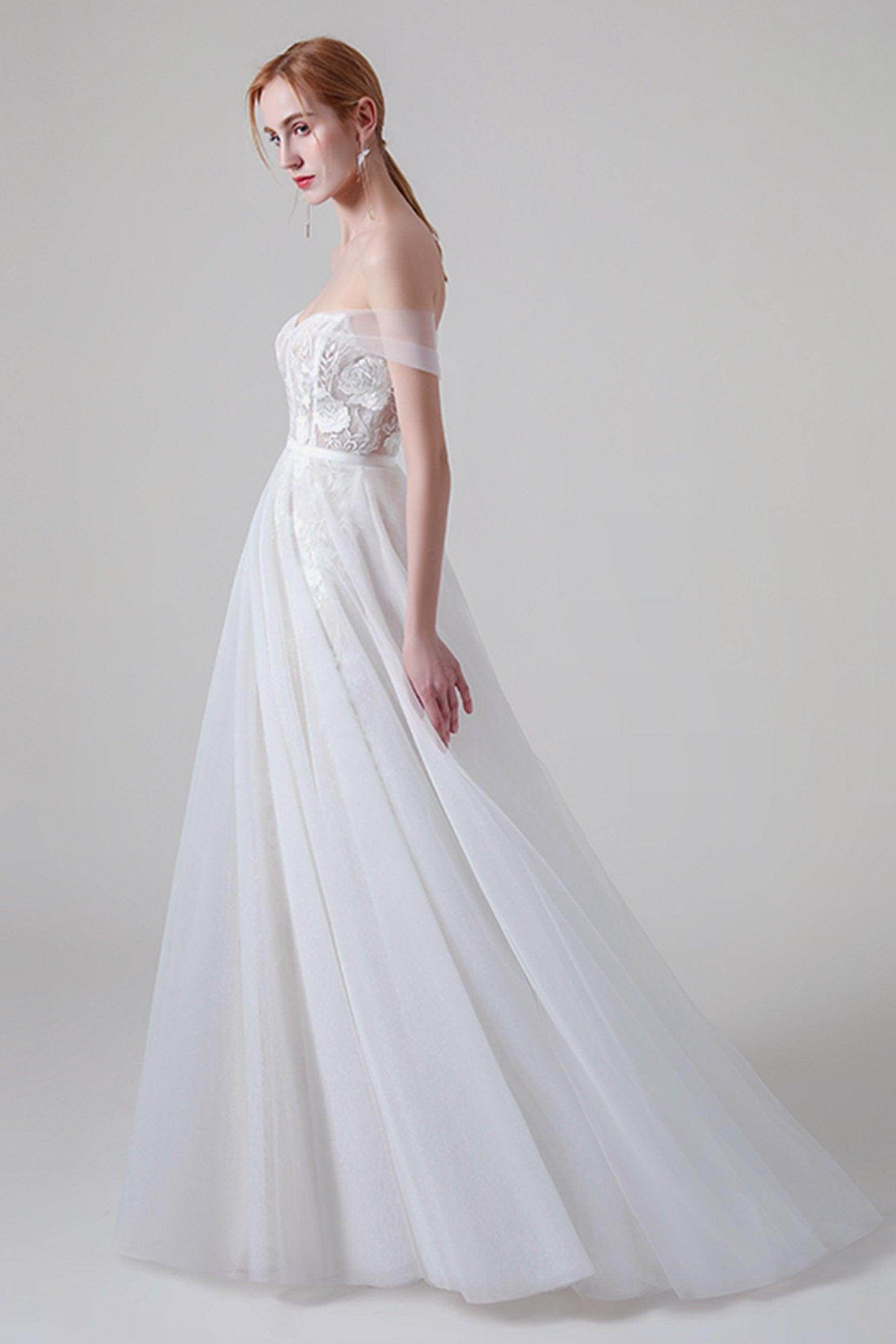 Sheath Sweep-Brush Train Lace Tulle Wedding Dress CW2747 - COCOMELODY