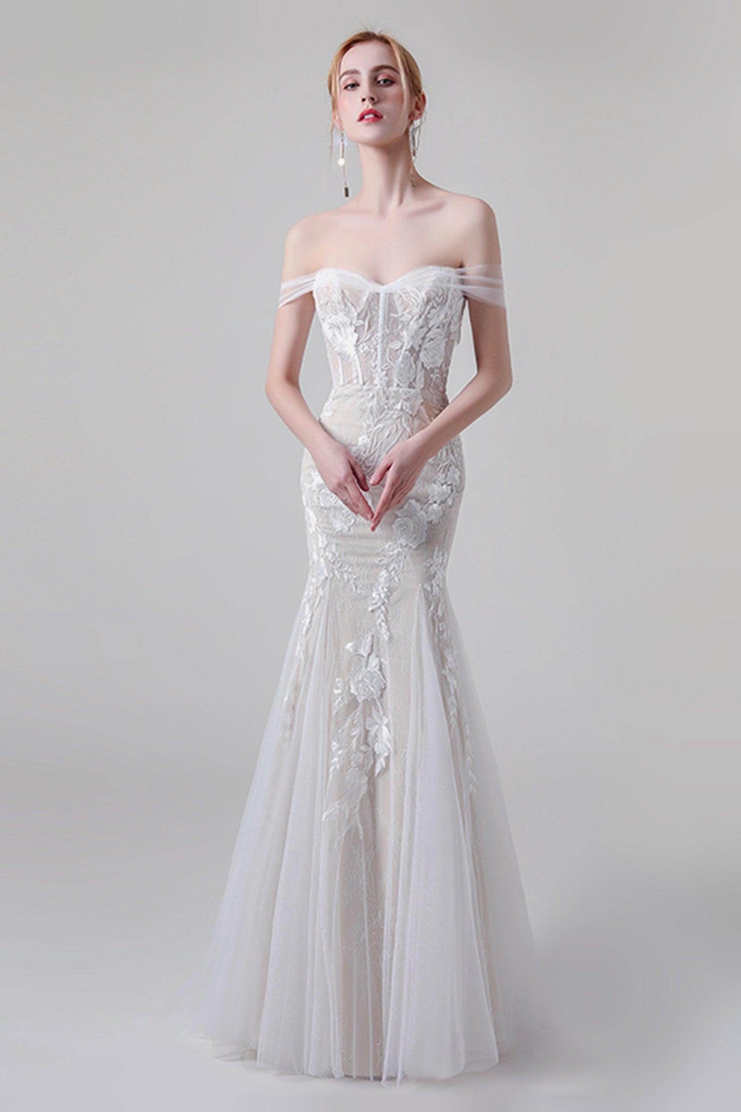 Sheath Sweep-Brush Train Lace Tulle Wedding Dress CW2747 - COCOMELODY