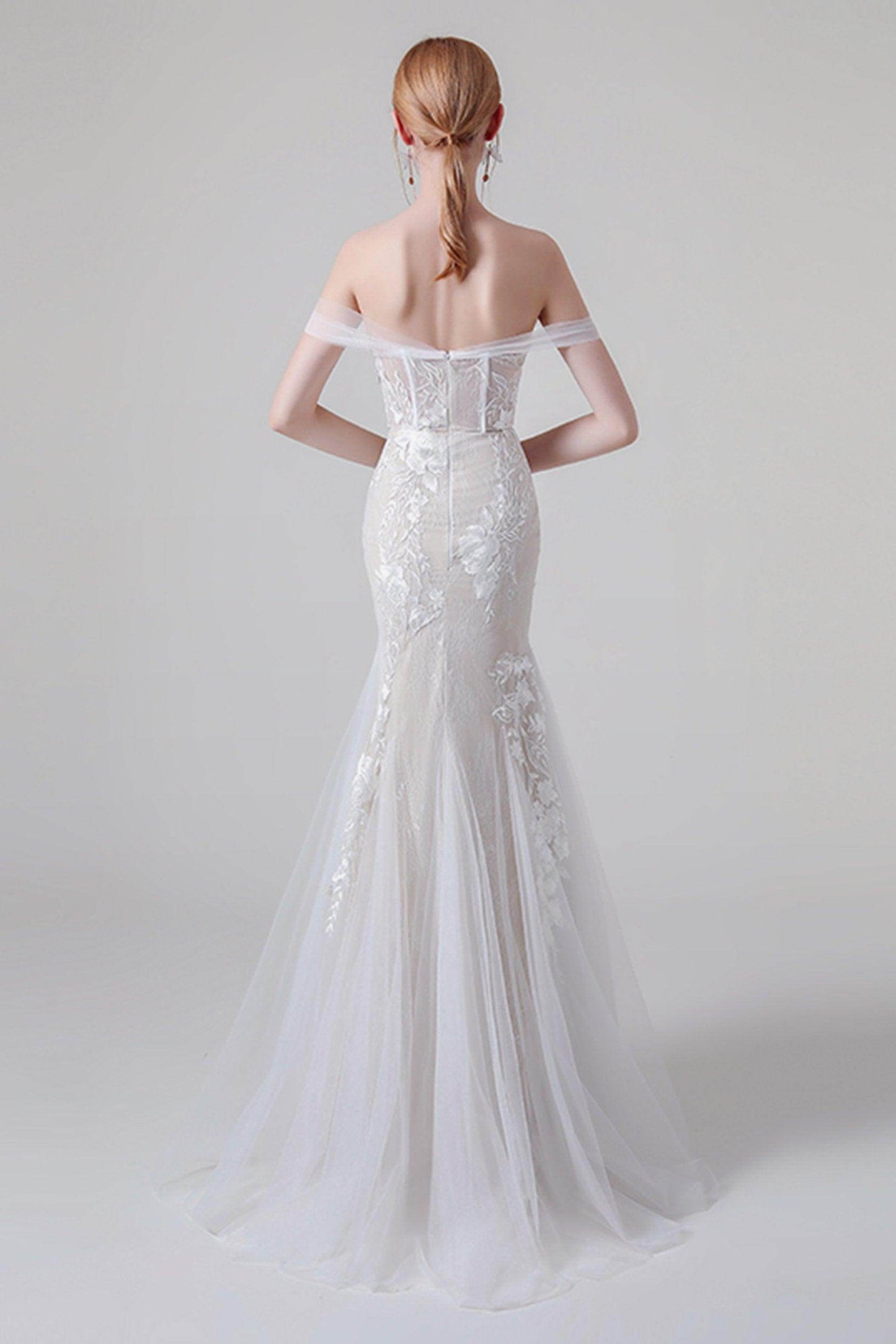 Sheath Sweep-Brush Train Lace Tulle Wedding Dress CW2747 - COCOMELODY