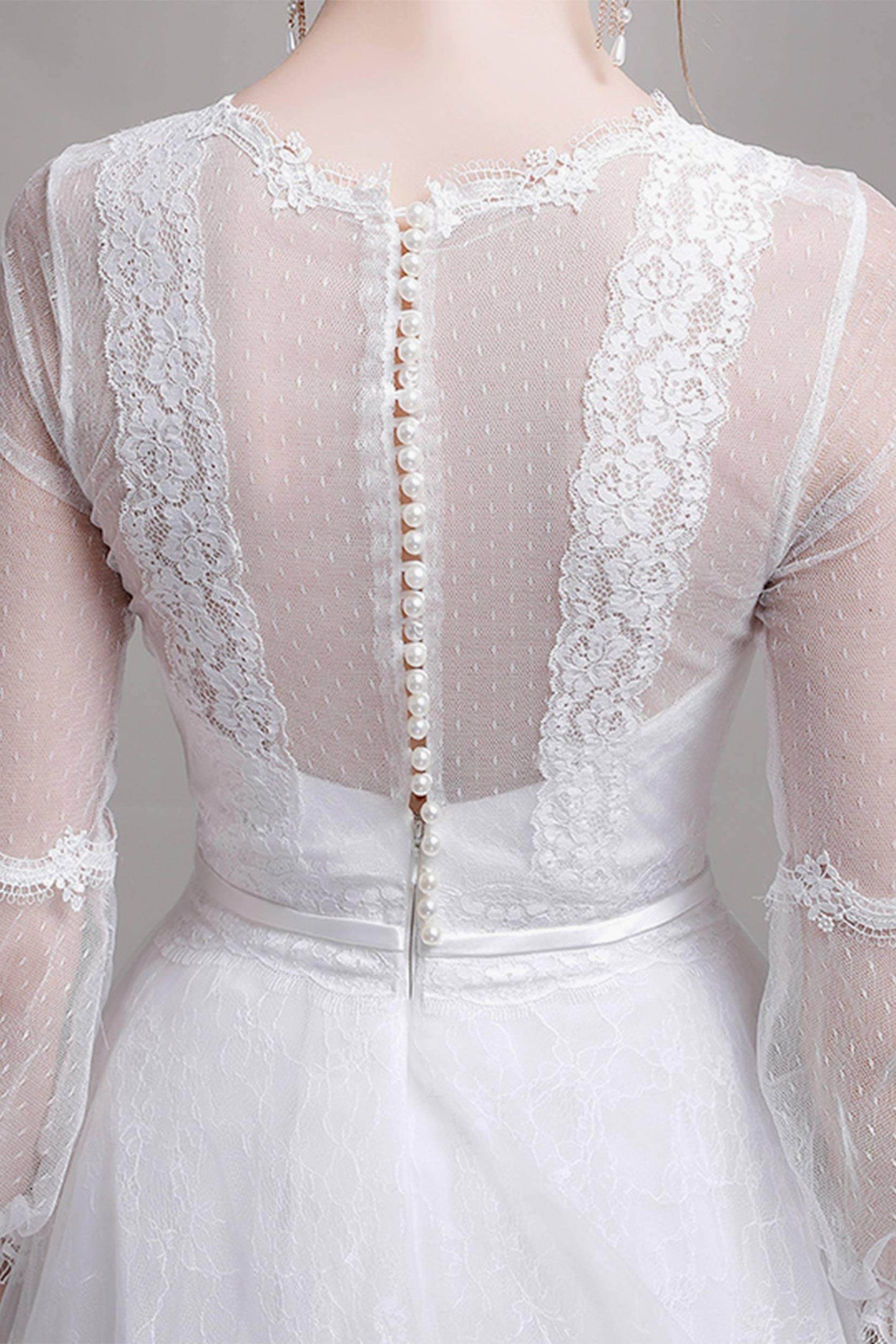 A-Line Floor Length Lace Tulle Wedding Dress CW2751 - COCOMELODY