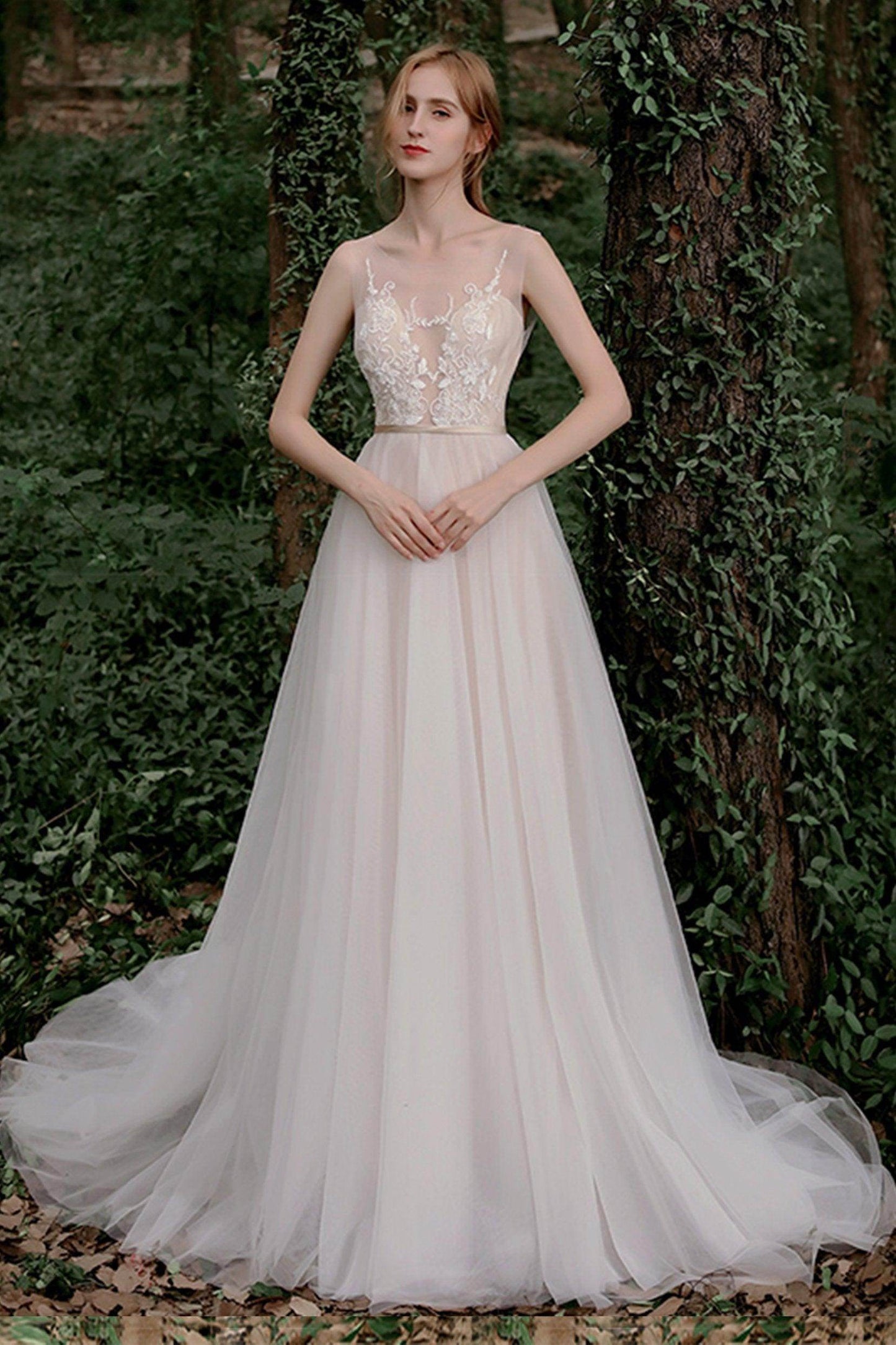 A-Line Sweep-Brush Train Lace Tulle Wedding Dress CW2754 - COCOMELODY
