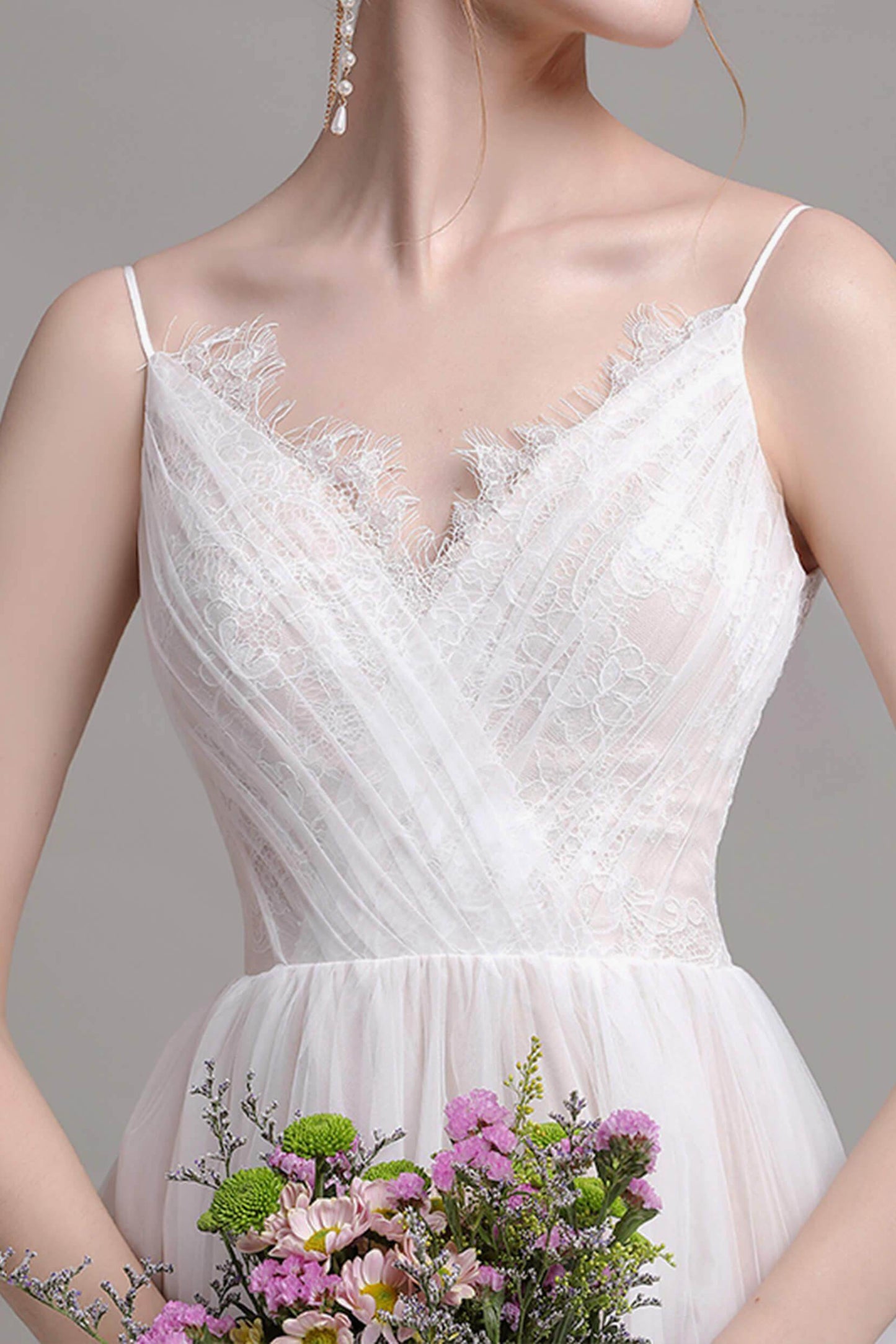 A-Line Sweep-Brush Train Lace Tulle Wedding Dress CW2768 - COCOMELODY