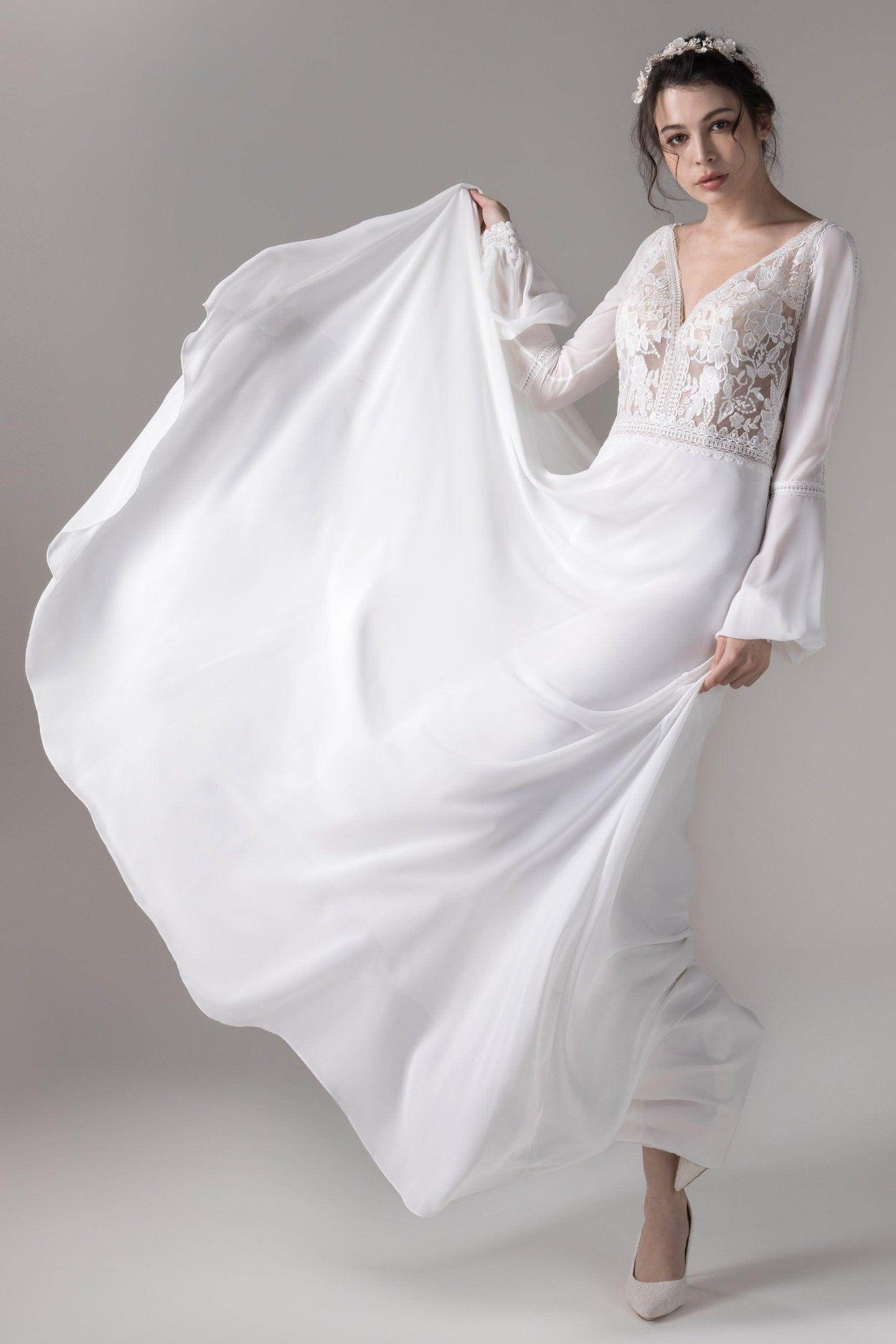 A-Line Floor Length Lace Chiffon Wedding Dress CW2778 - COCOMELODY
