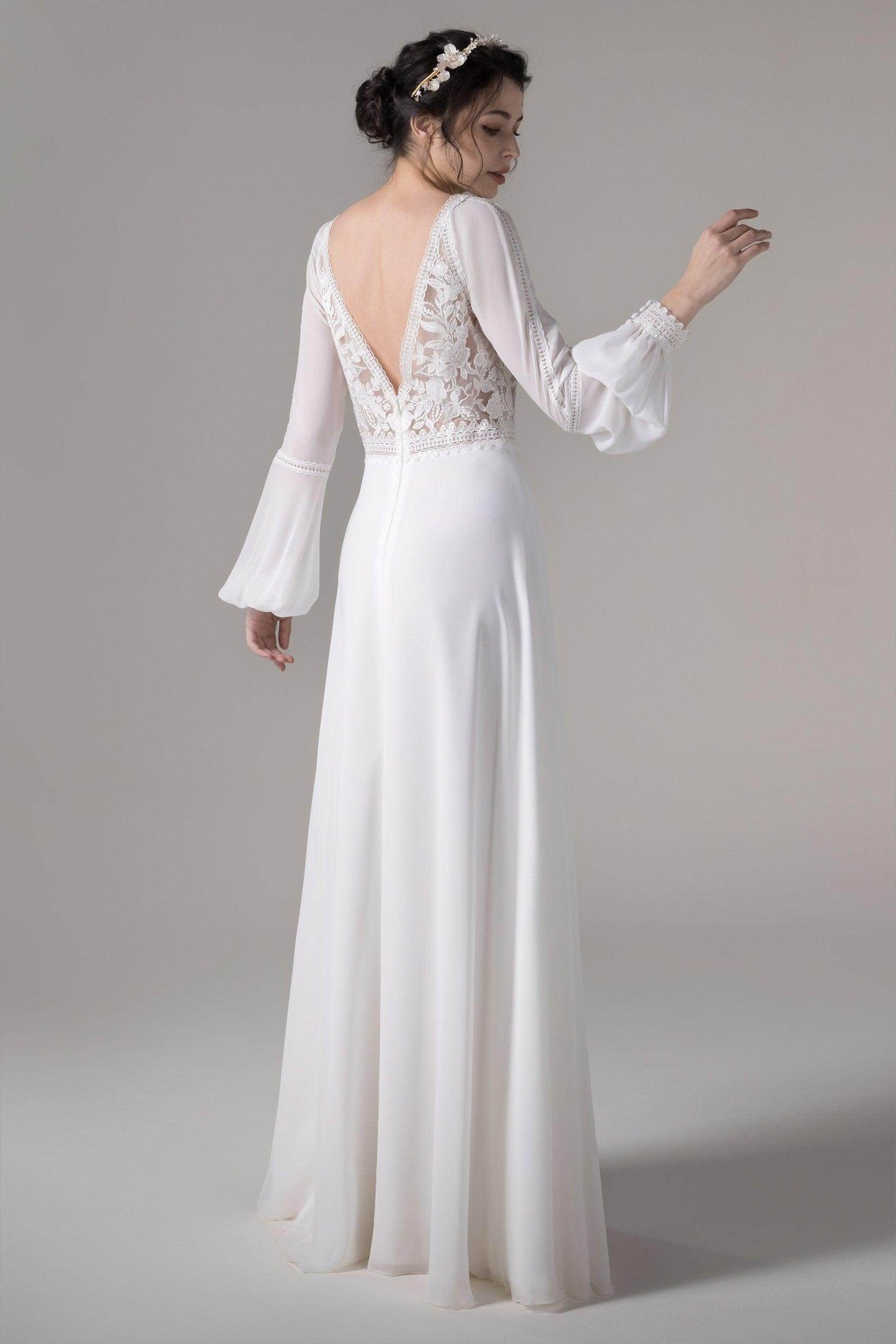 A-Line Floor Length Lace Chiffon Wedding Dress CW2778 - COCOMELODY