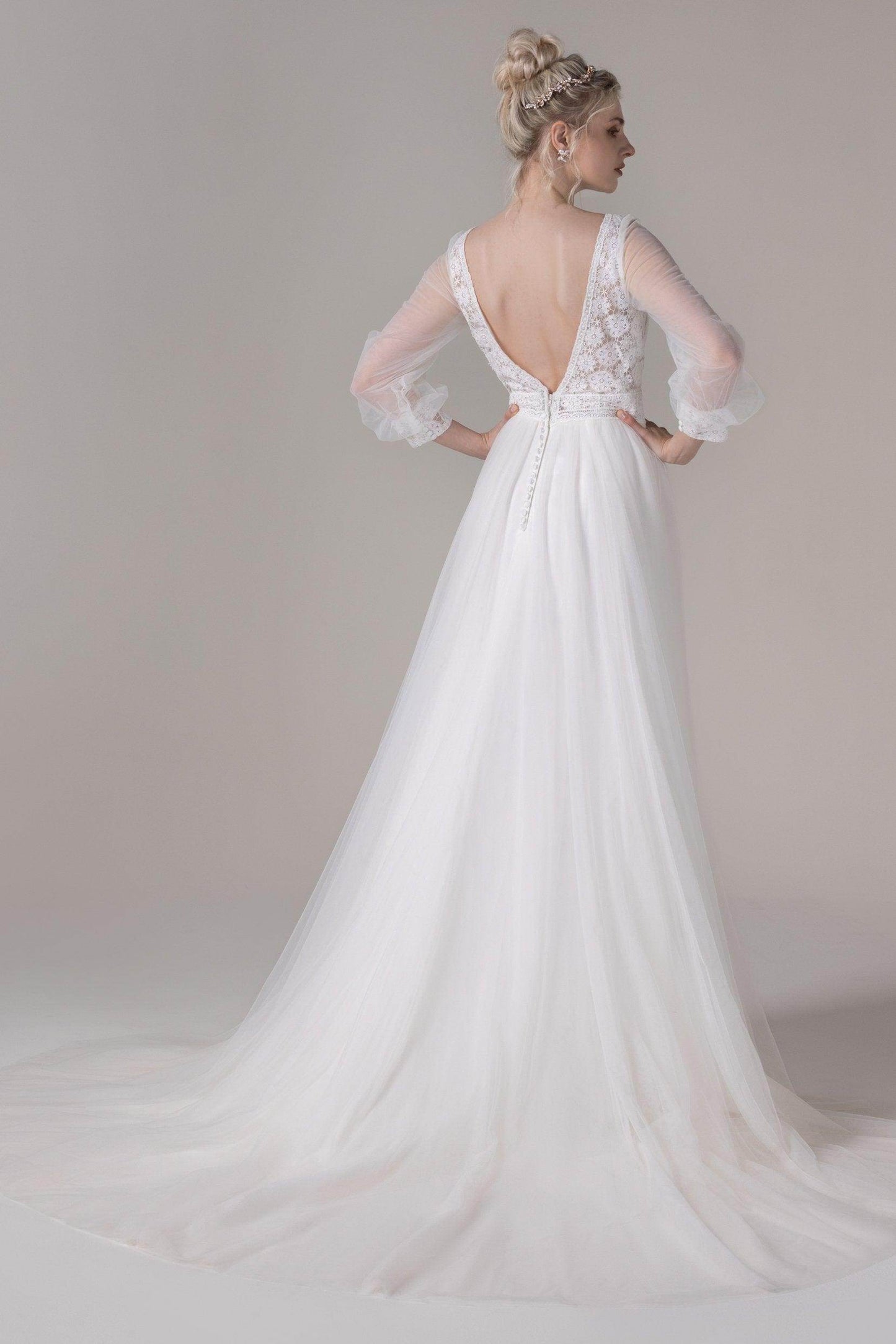 A-Line Court Train Lace Tulle Wedding Dress CW2781 - COCOMELODY