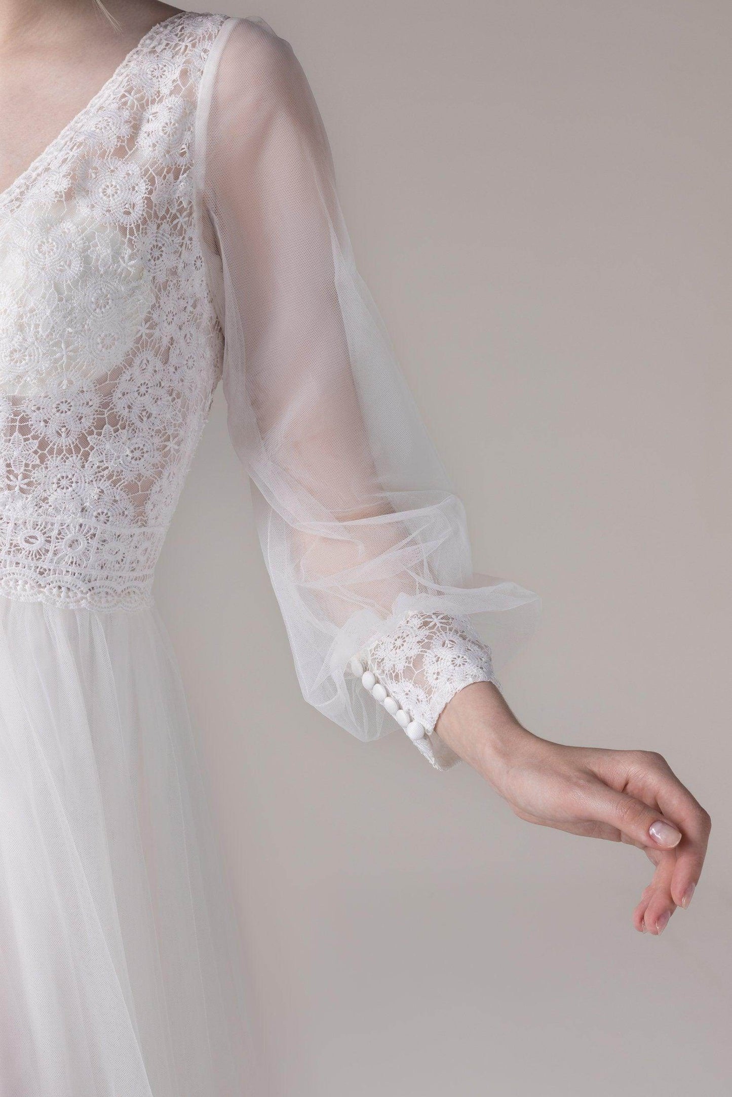 A-Line Court Train Lace Tulle Wedding Dress CW2781 - COCOMELODY