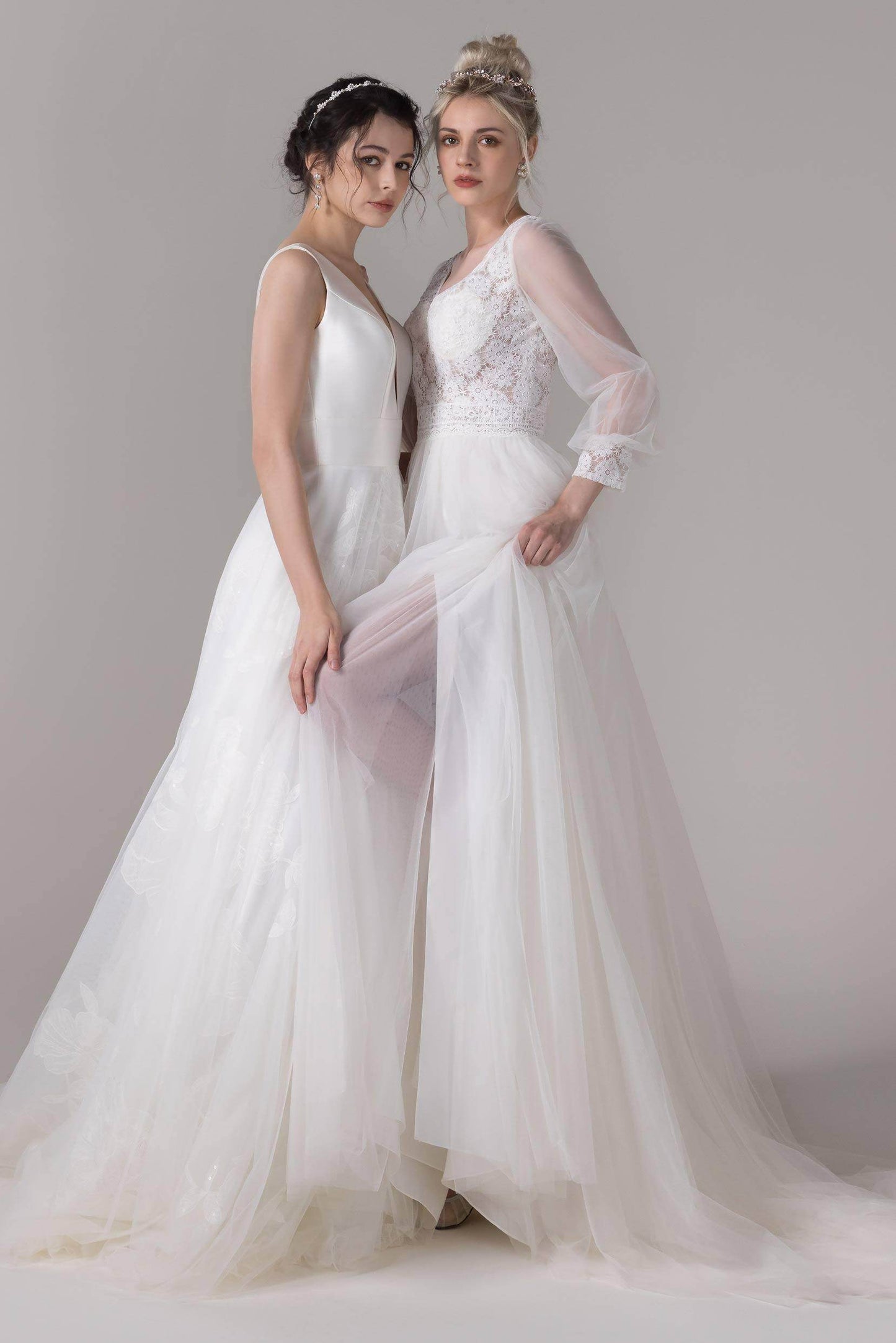 A-Line Court Train Lace Tulle Wedding Dress CW2781 - COCOMELODY