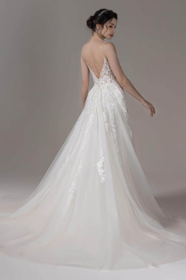 A-Line Court Train Lace Tulle Wedding Dress CW2798 - COCOMELODY