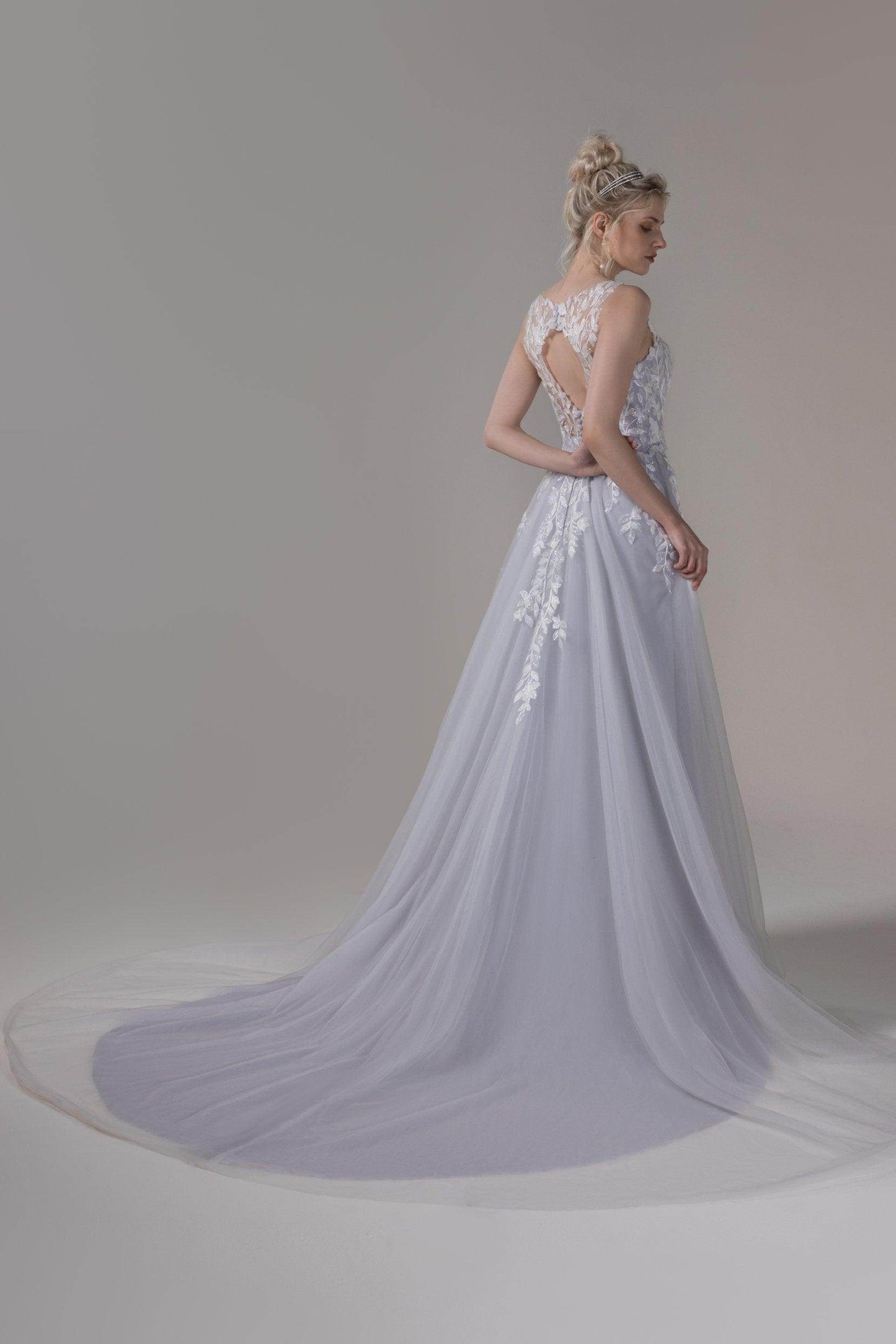 A-Line Chapel Train Lace Tulle Wedding Dress CW2810 - COCOMELODY
