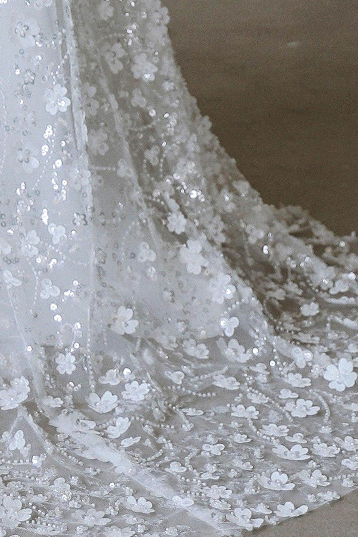 Sheath-Column Sweep-Brush Train Lace Wedding Dress CW3057 - COCOMELODY