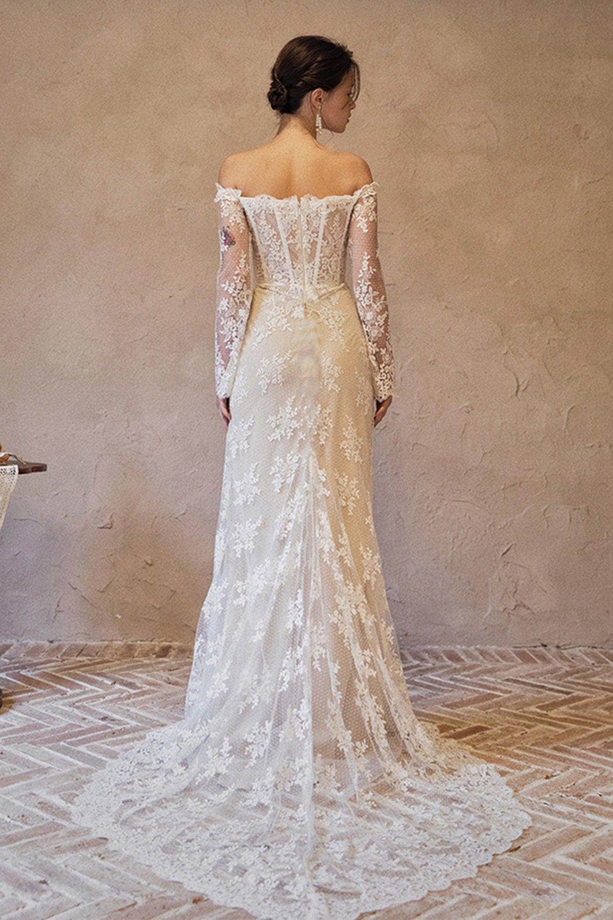 Trumpet-Mermaid Court Train Lace Tulle Wedding Dress CW3062 - COCOMELODY