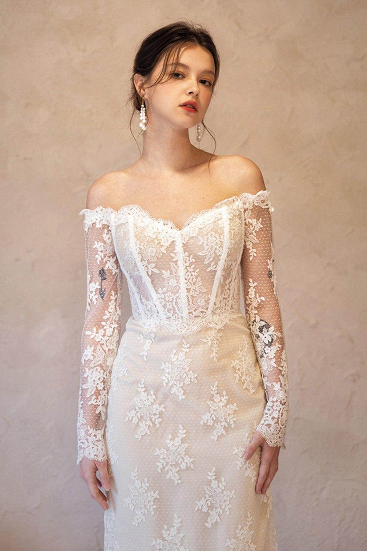 Trumpet-Mermaid Court Train Lace Tulle Wedding Dress CW3062 - COCOMELODY