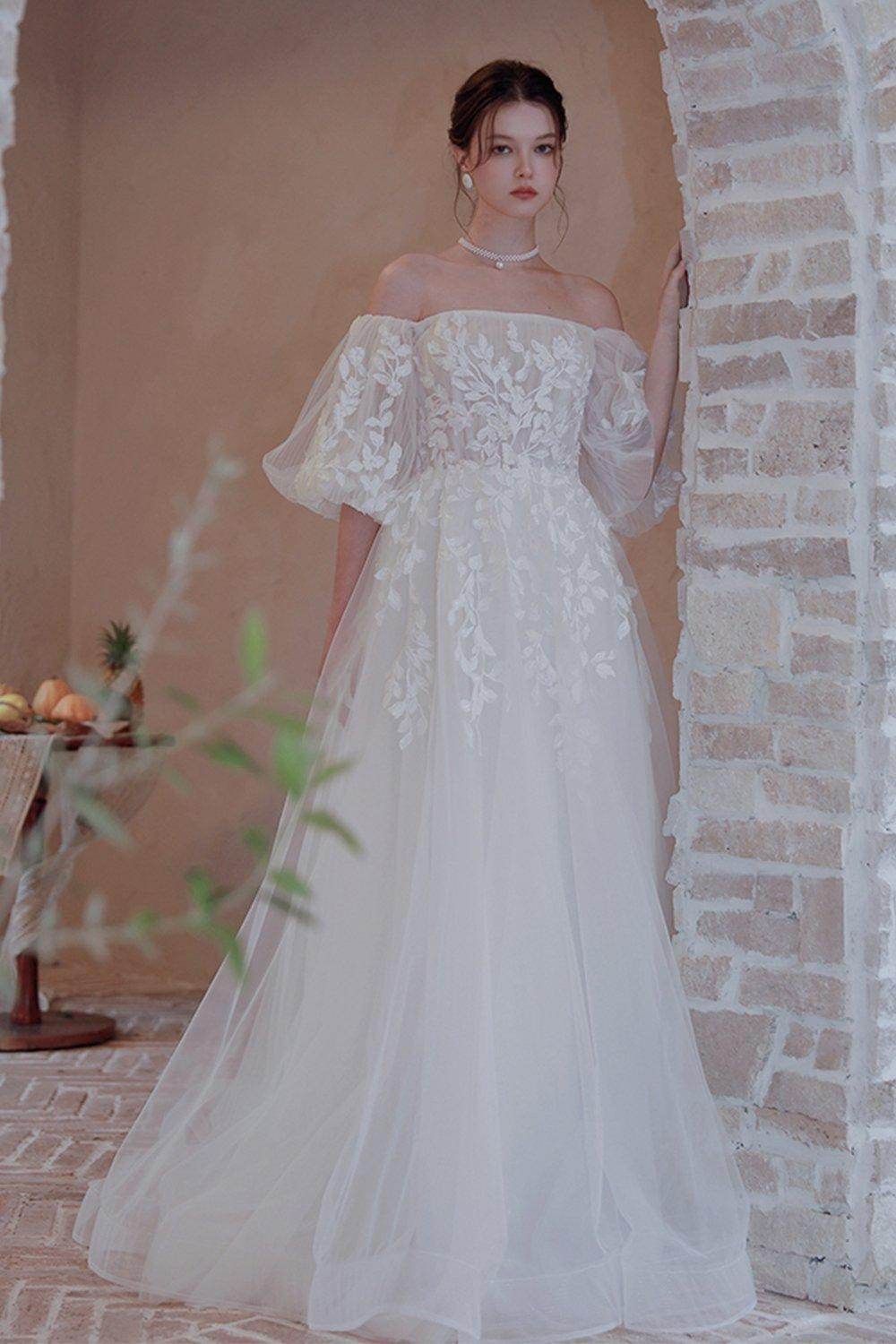 A-Line Sweep-Brush Train Lace Tulle Wedding Dress CW3065