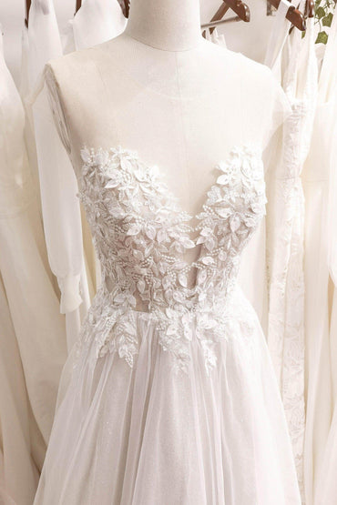 A-Line Sweep-Brush Train Lace Tulle Wedding Dress CW3109 - COCOMELODY