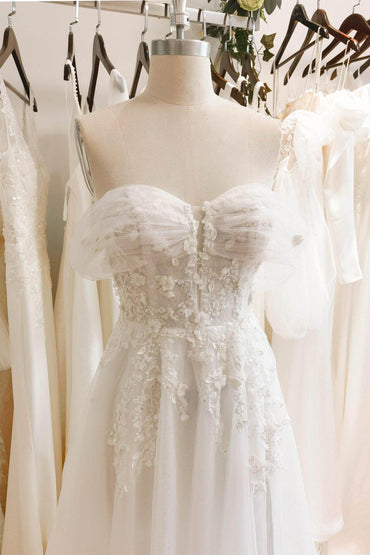 A-Line Sweep-Brush Train Lace Tulle Wedding Dress CW3113 - COCOMELODY