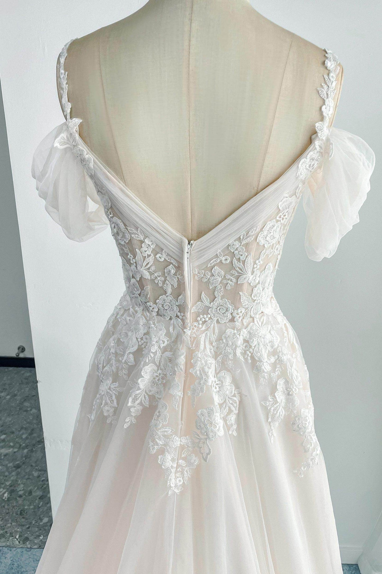 A-Line Chapel Train Lace Tulle Wedding Dress CW3127 - COCOMELODY