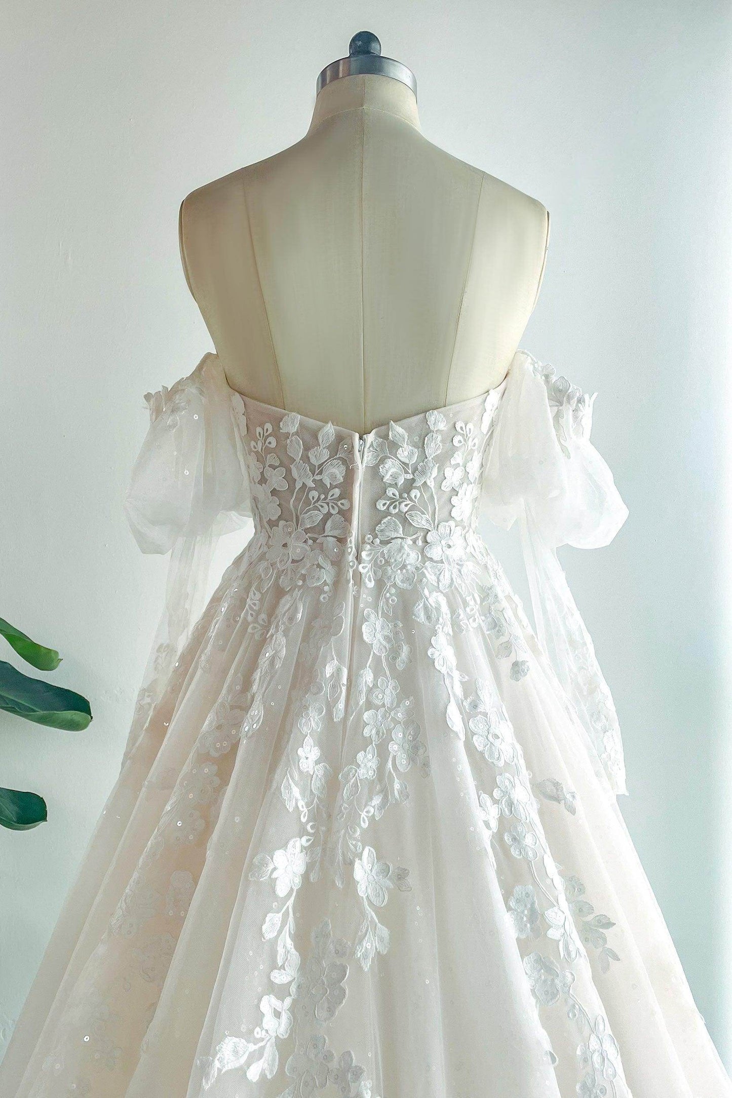 A-Line Chapel Train Lace Tulle Wedding Dress CW3128 - COCOMELODY
